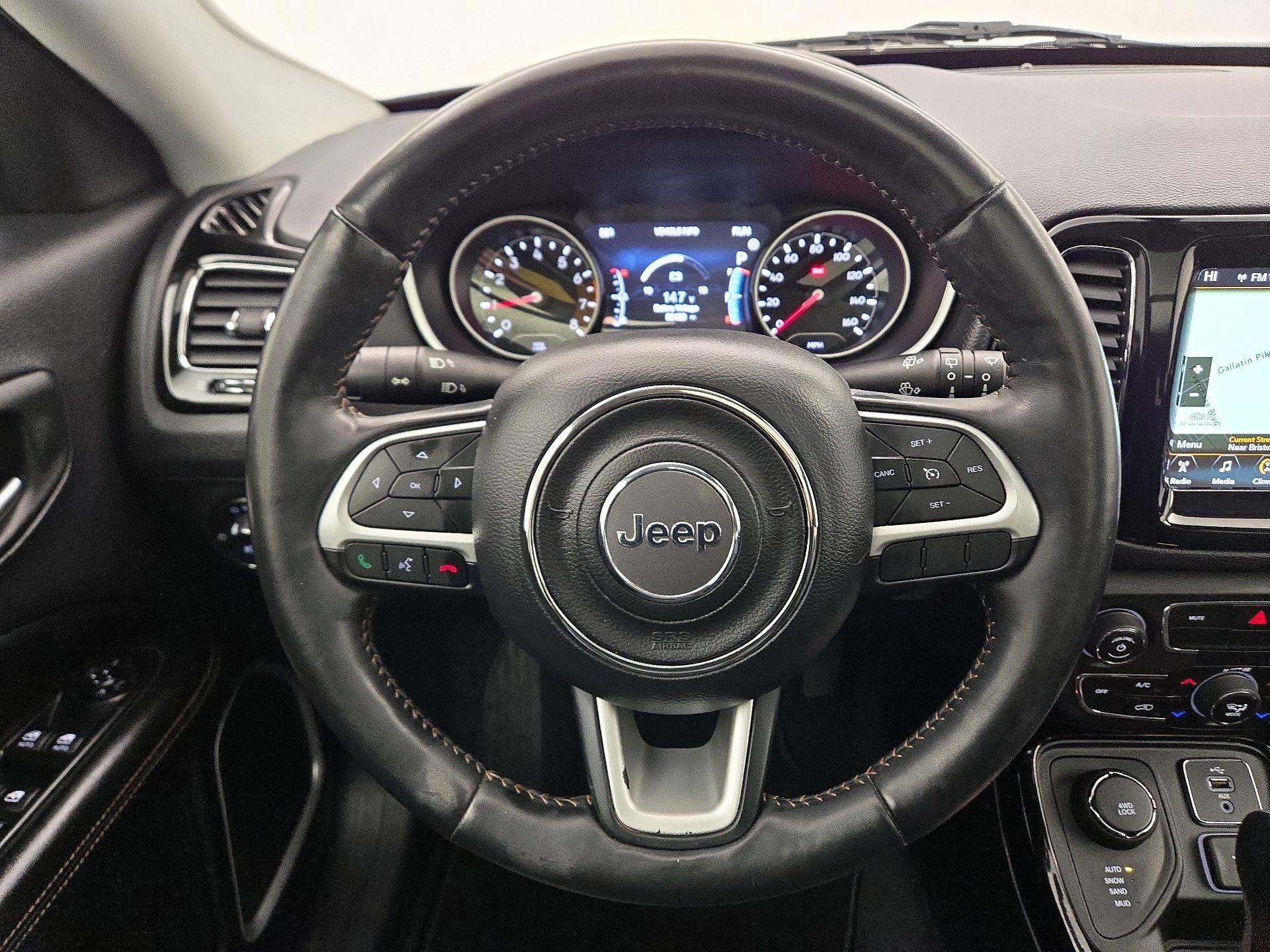 Thumbnail: 2018 Jeep Compass - 10