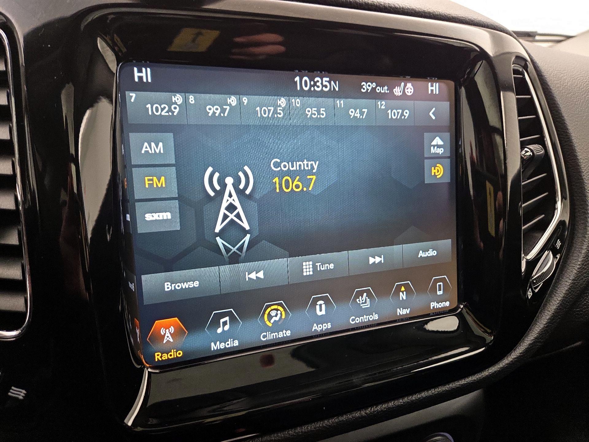 Thumbnail: 2018 Jeep Compass - 16