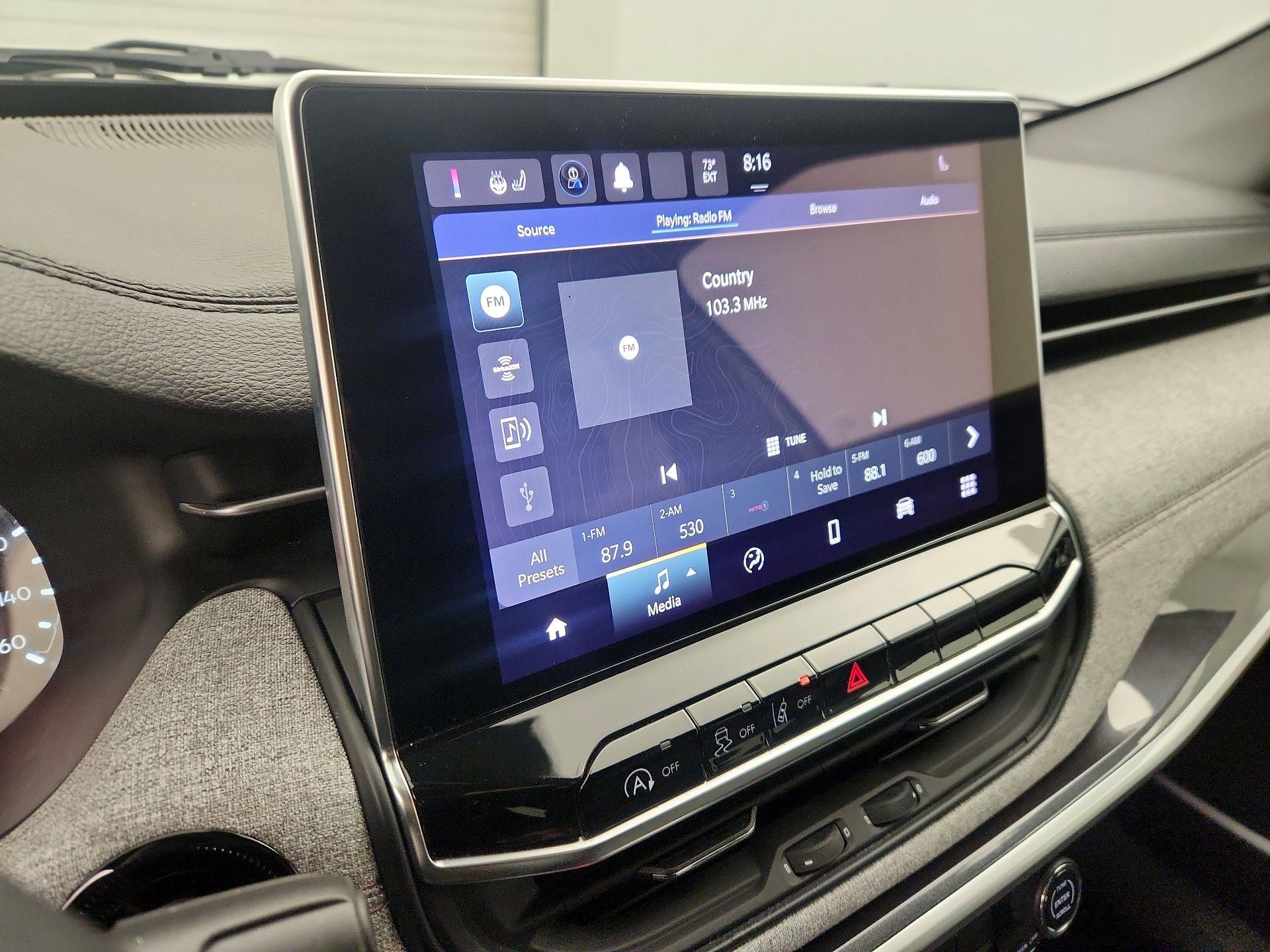 Thumbnail: 2023 Jeep Compass - 15