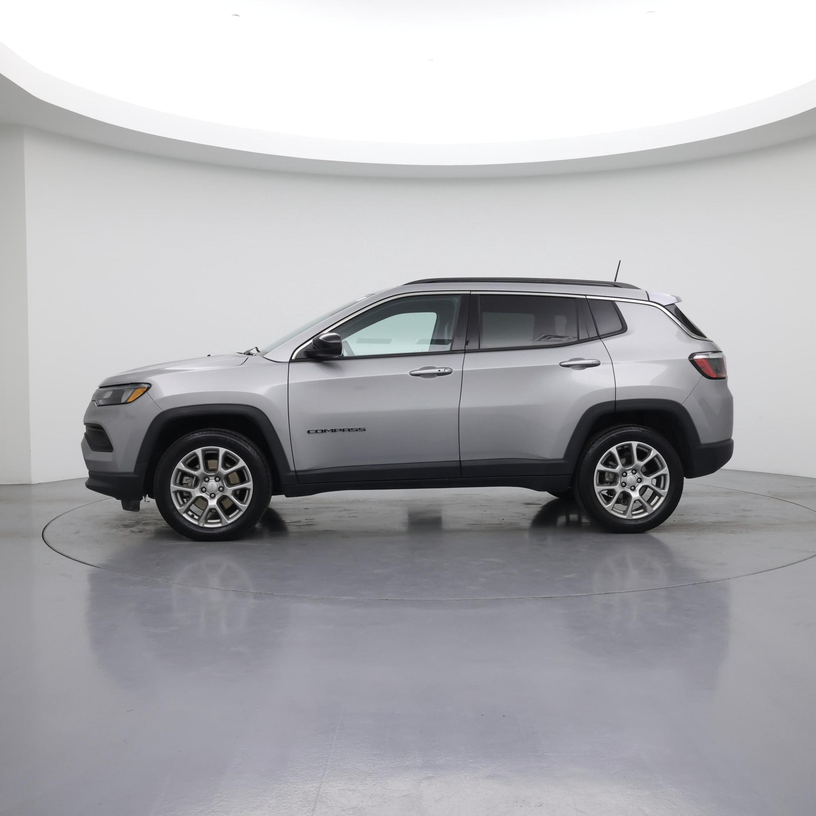 Thumbnail: 2023 Jeep Compass - 3