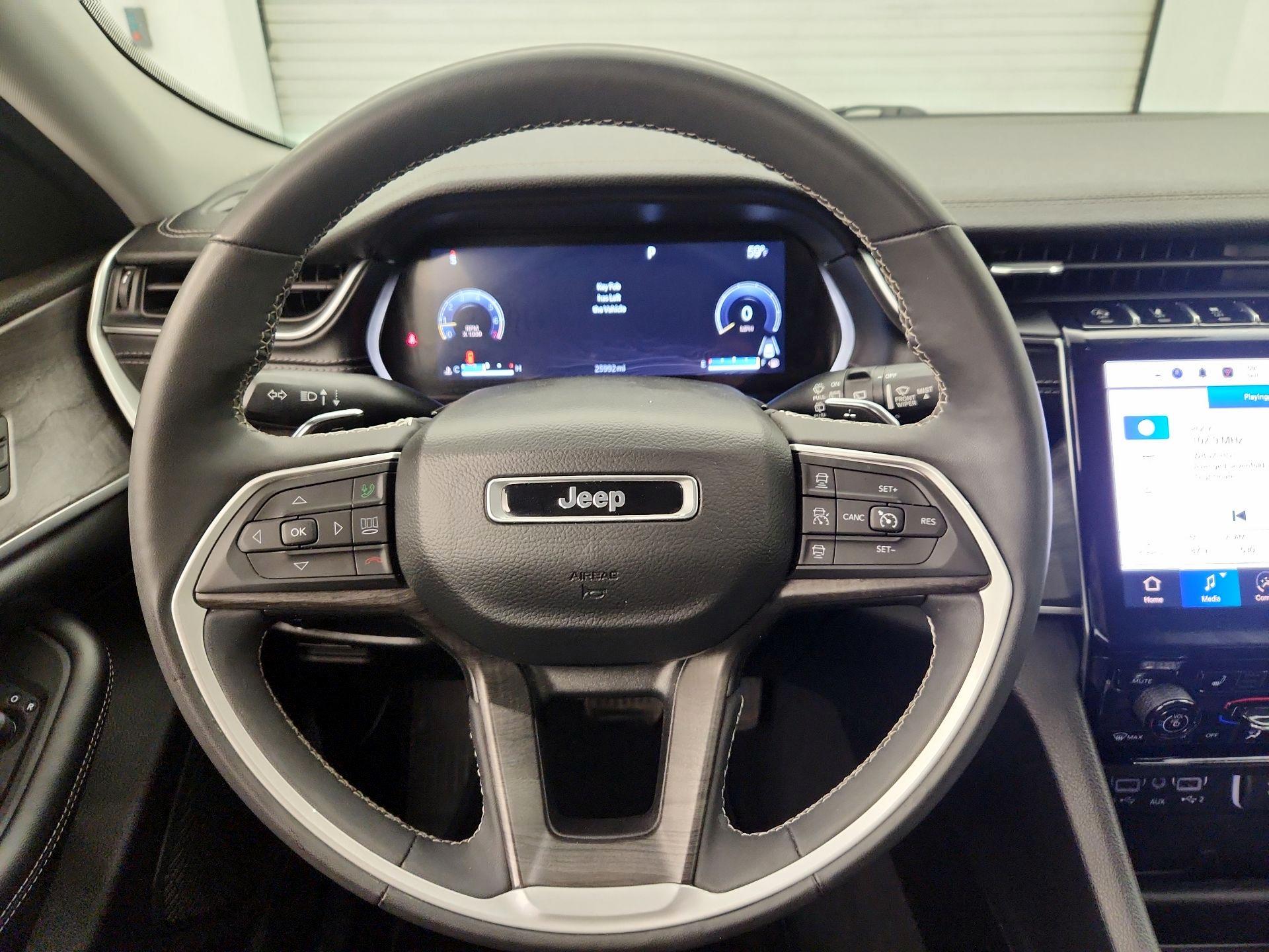 Thumbnail: 2023 Jeep Grand Cherokee L - 10