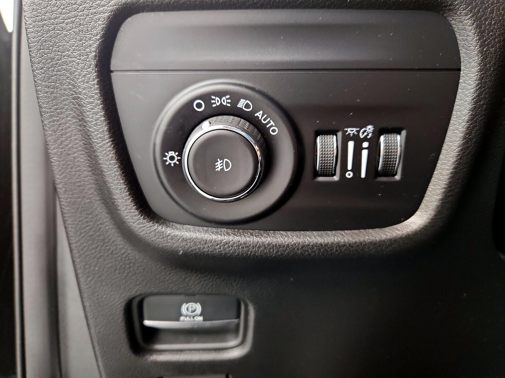 Thumbnail: 2023 Jeep Grand Cherokee L - 13