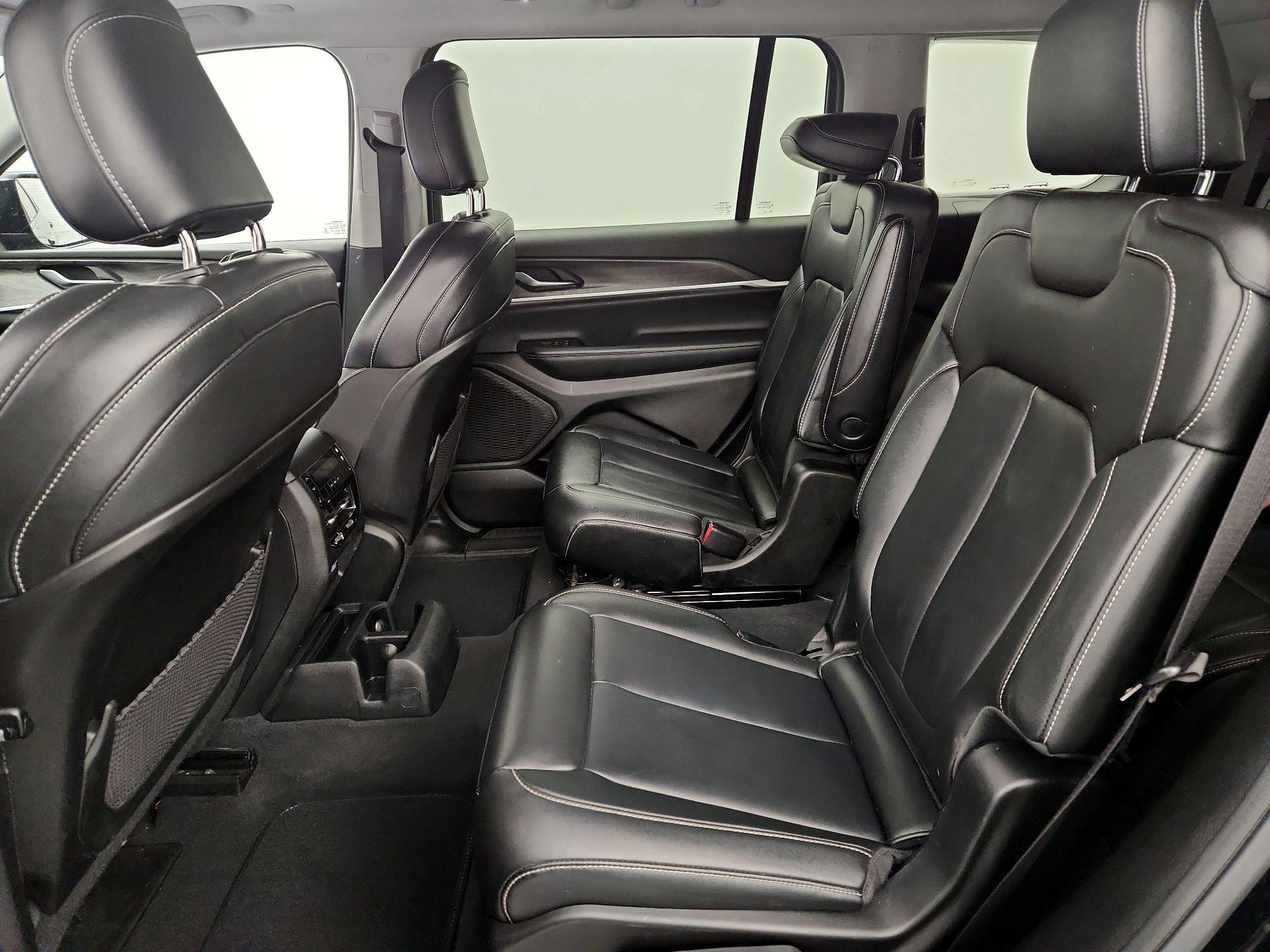 Thumbnail: 2023 Jeep Grand Cherokee L - 20