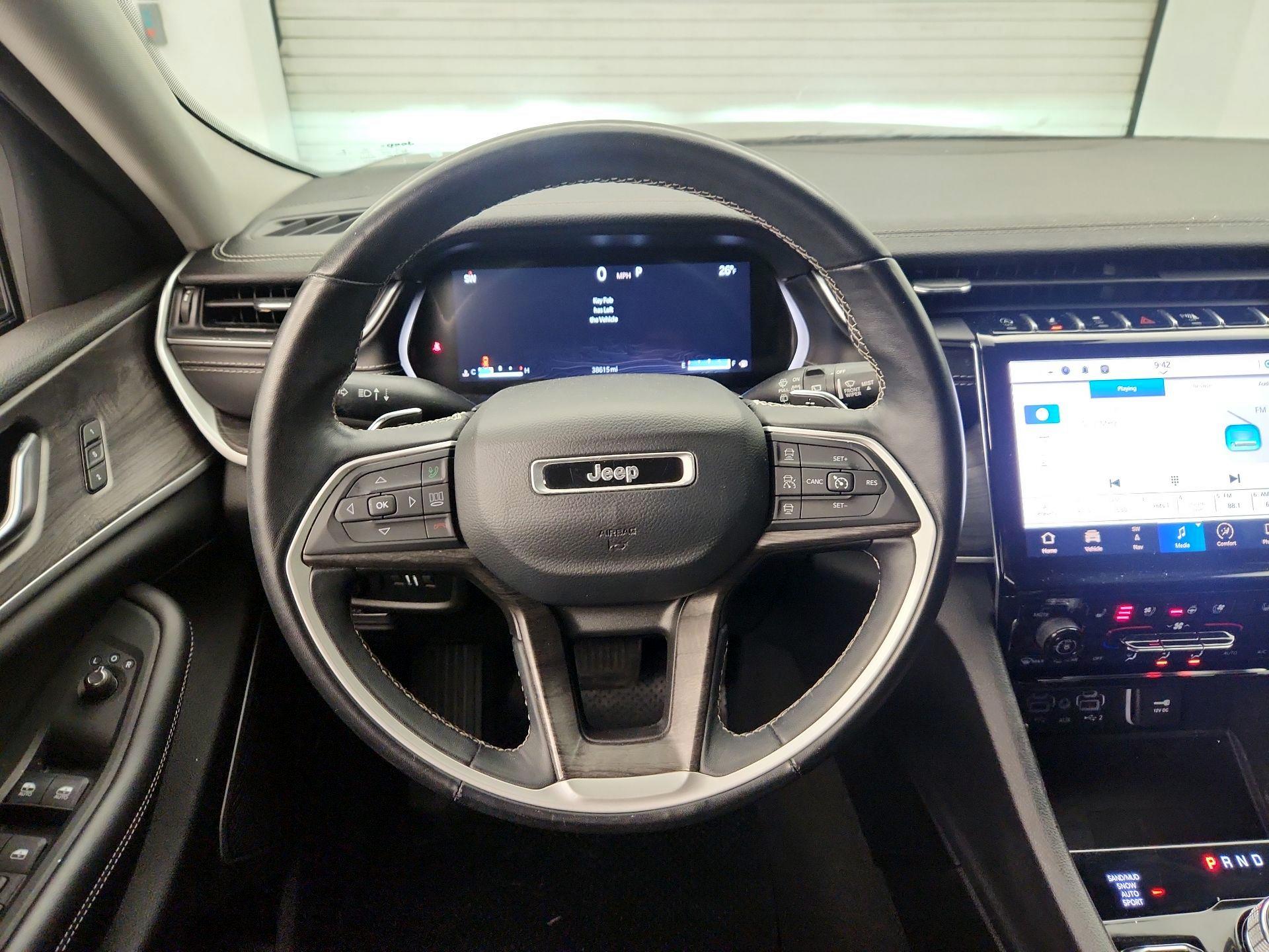 Thumbnail: 2022 Jeep Grand Cherokee L - 10