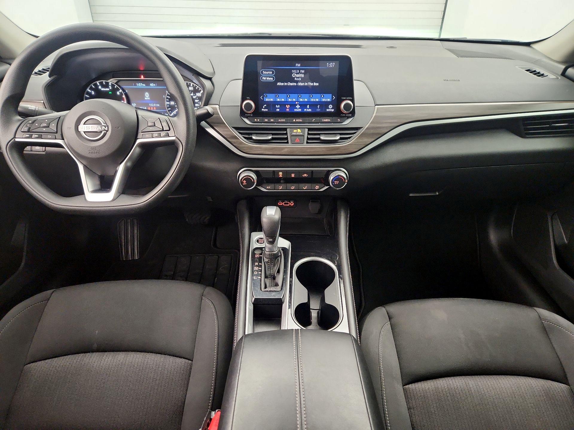 Thumbnail: 2023 Nissan Altima - 9