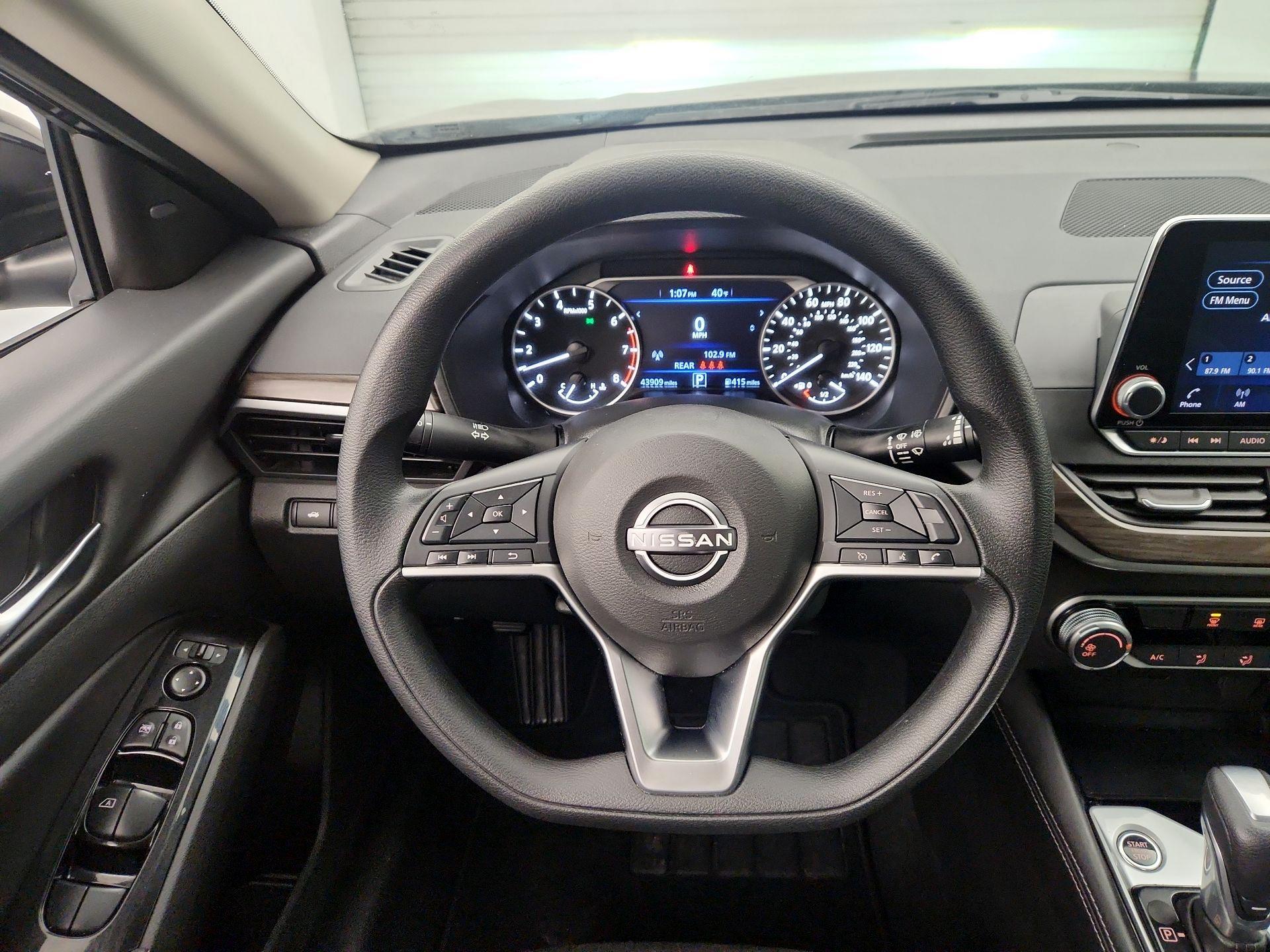 Thumbnail: 2023 Nissan Altima - 10