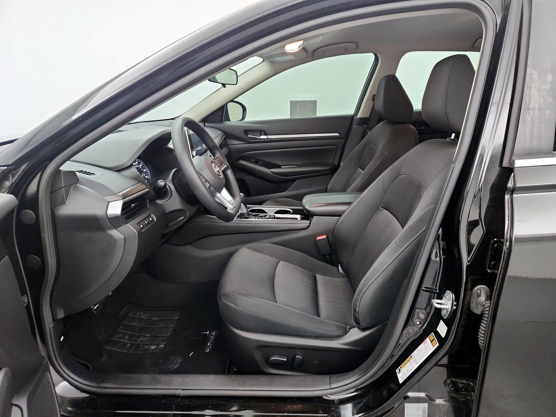 Thumbnail: 2023 Nissan Altima - 11