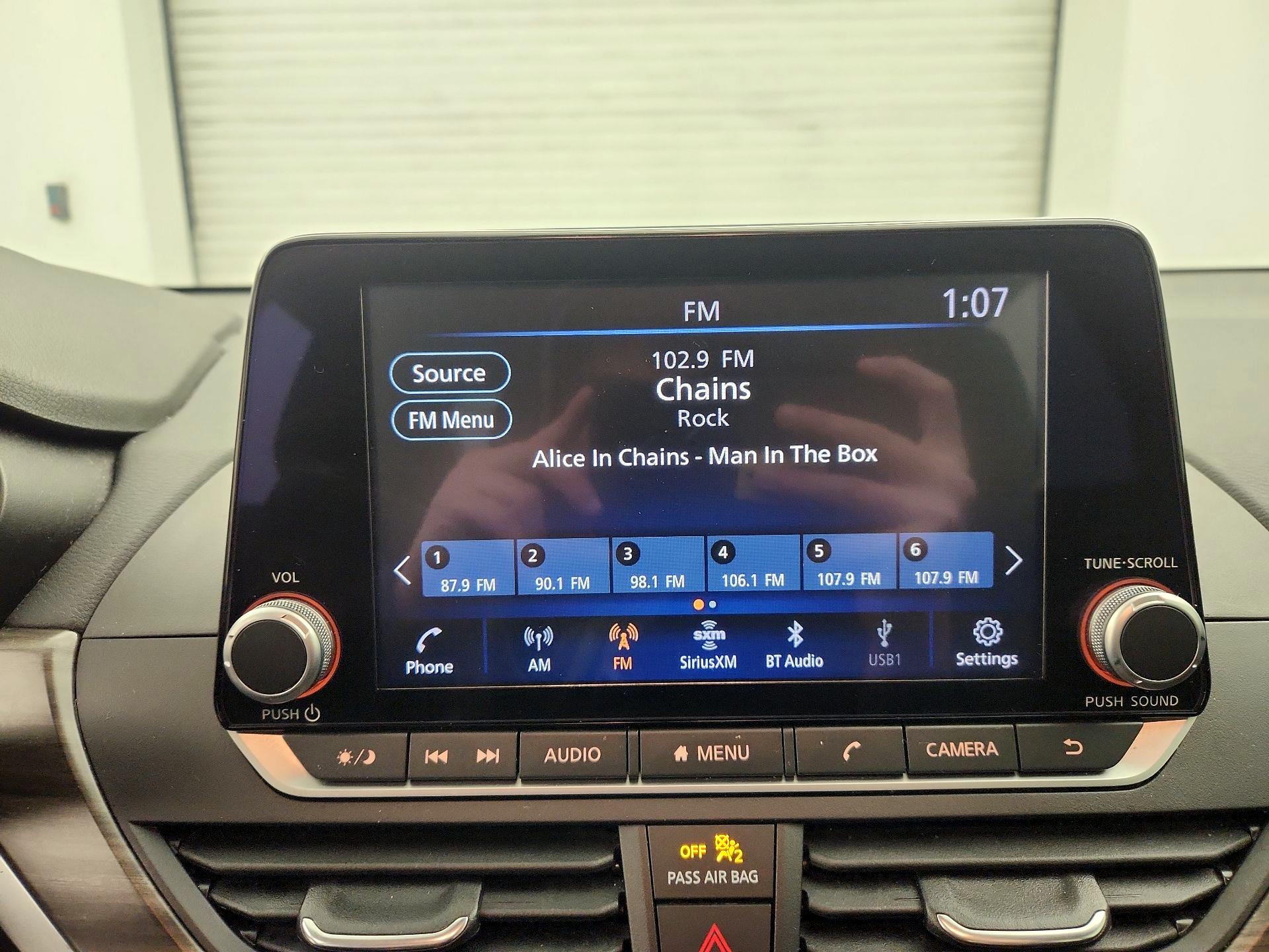 Thumbnail: 2023 Nissan Altima - 15