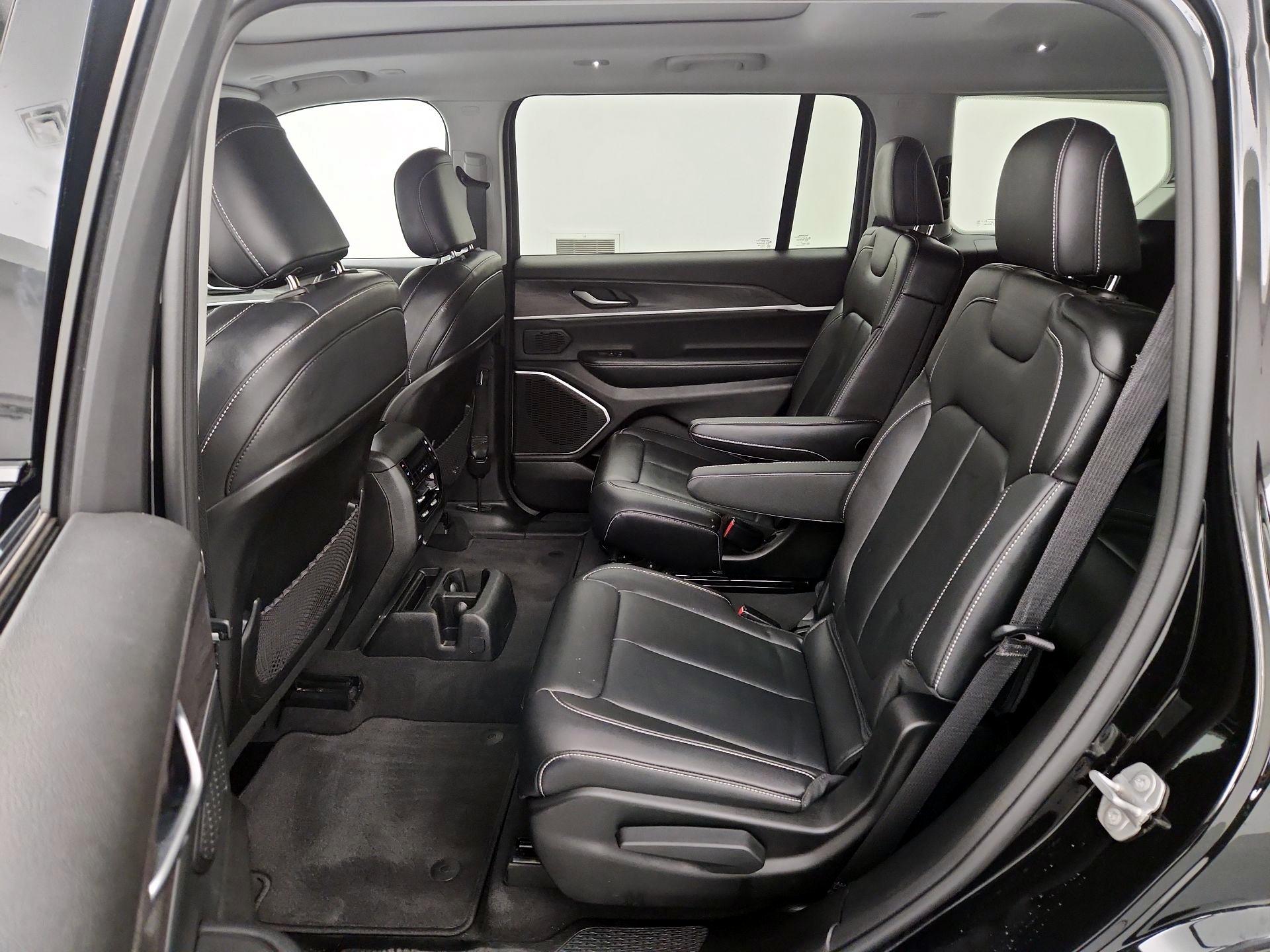 Thumbnail: 2022 Jeep Grand Cherokee L - 19