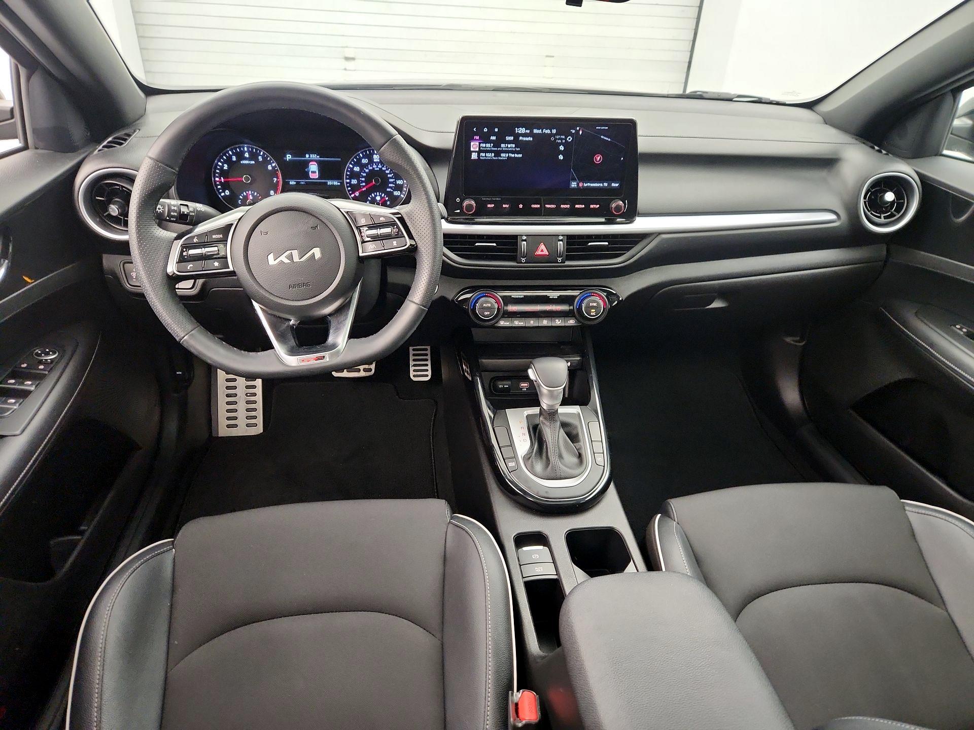 Thumbnail: 2023 Kia Forte - 9