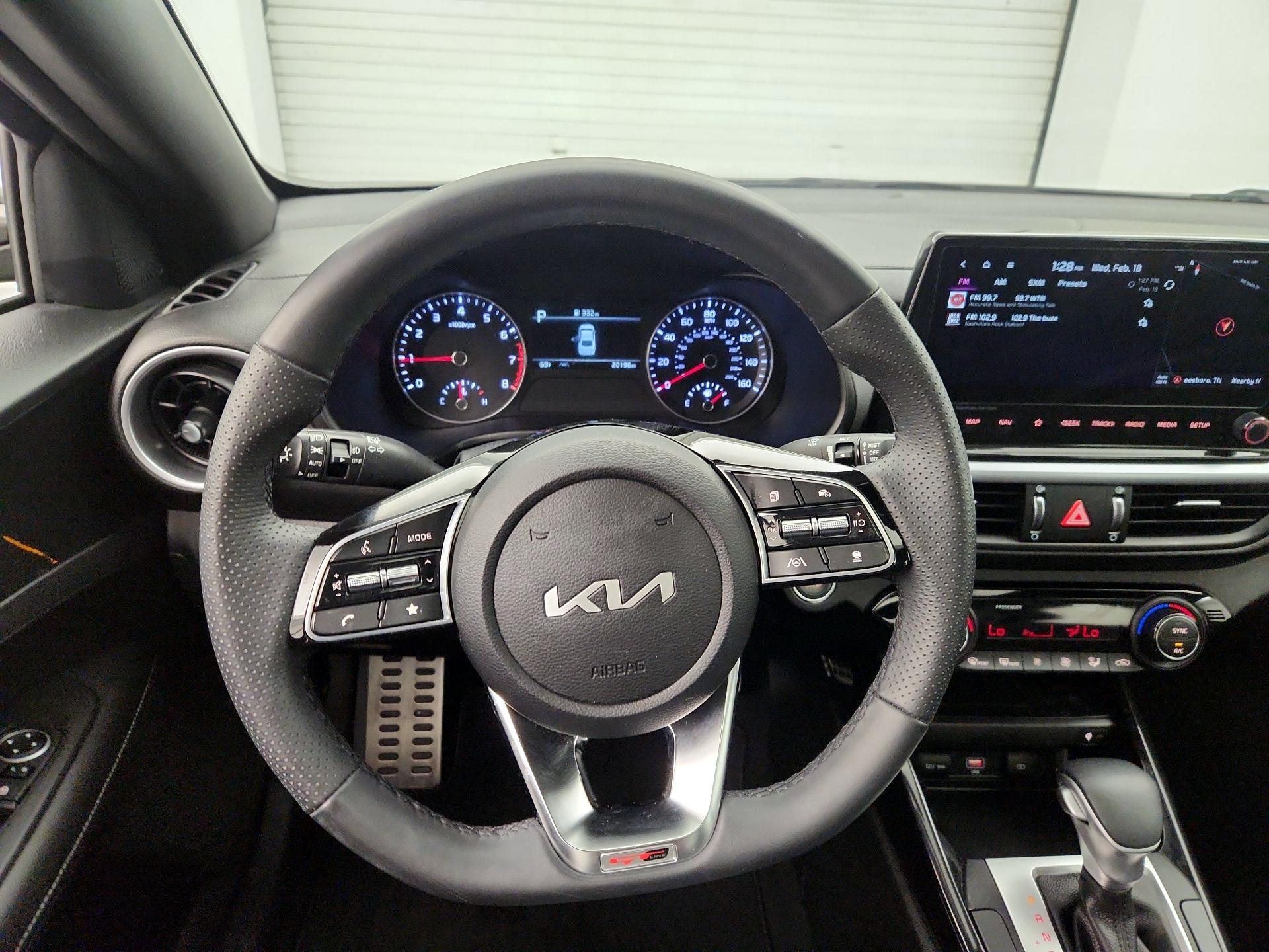 Thumbnail: 2023 Kia Forte - 10