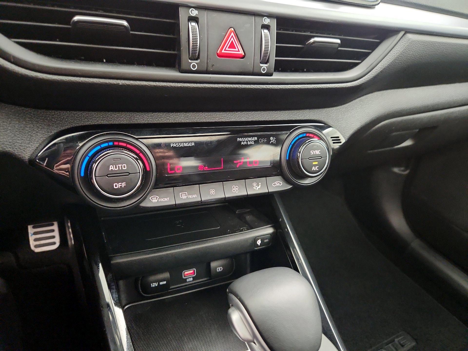 Thumbnail: 2023 Kia Forte - 16