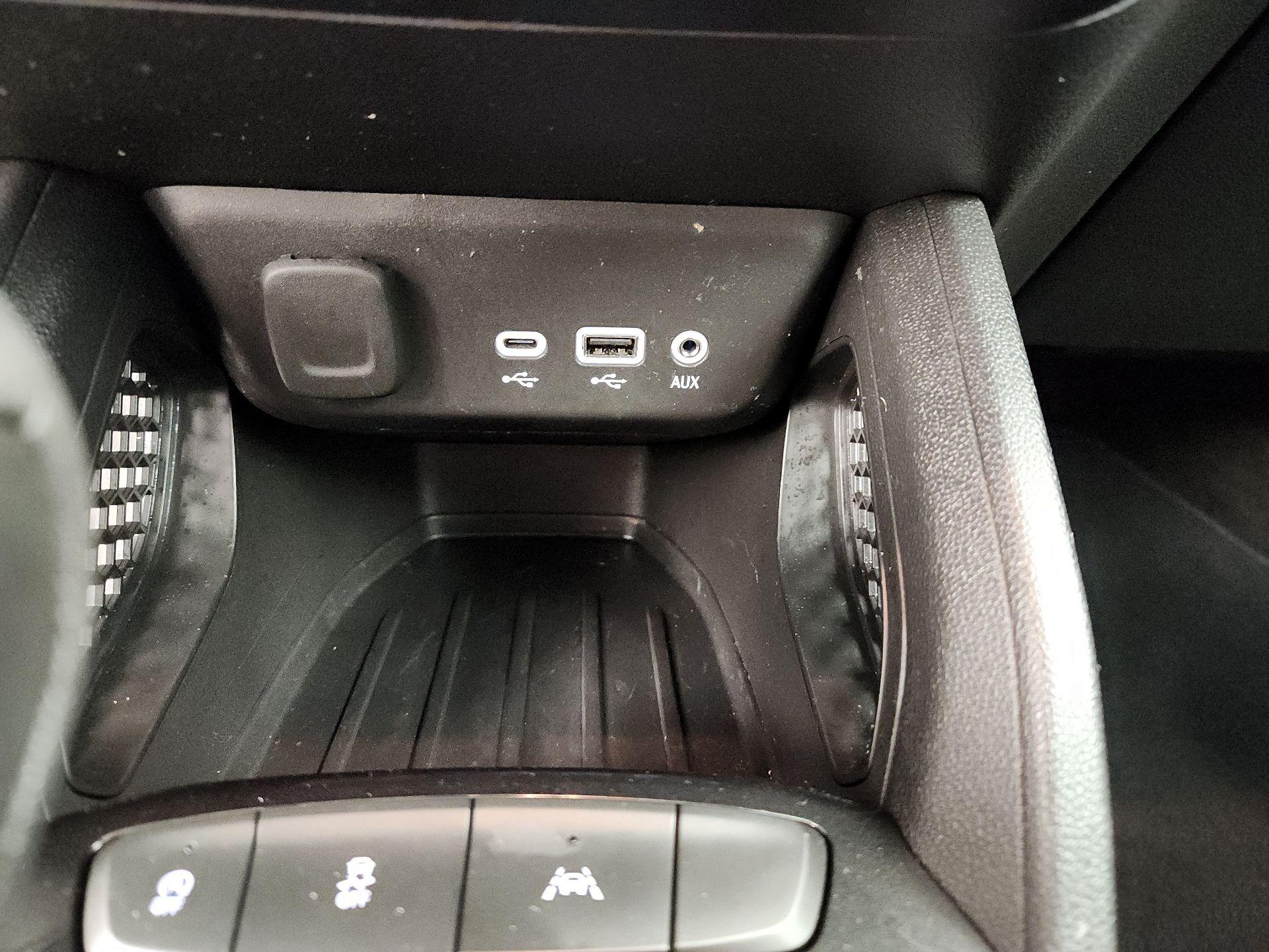 Thumbnail: 2023 Chevrolet TrailBlazer - 18