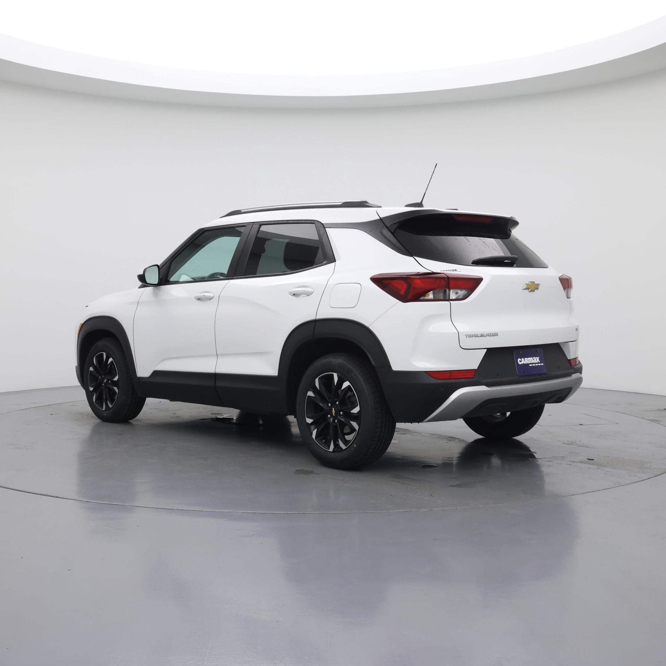 Thumbnail: 2023 Chevrolet TrailBlazer - 2