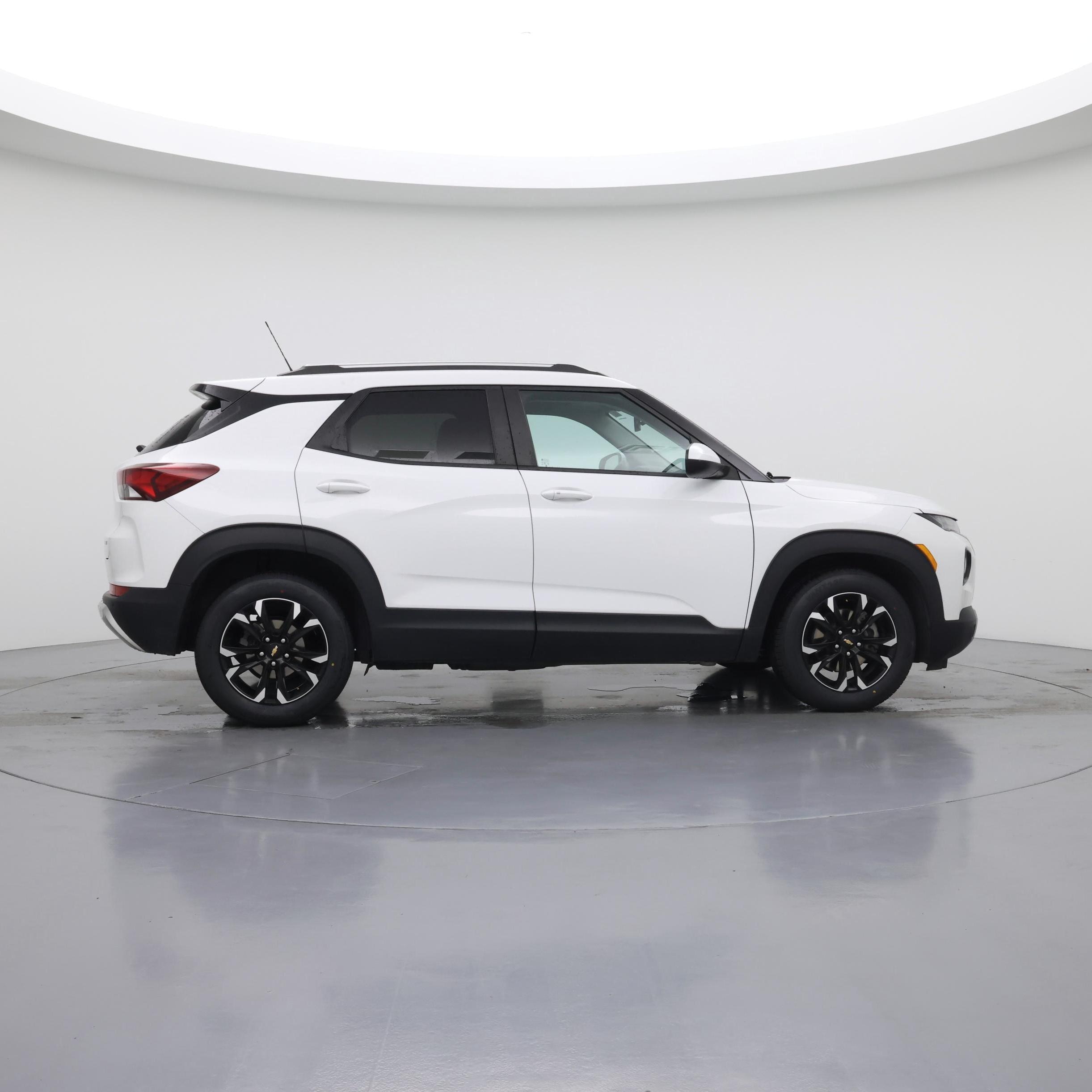 Thumbnail: 2023 Chevrolet TrailBlazer - 7