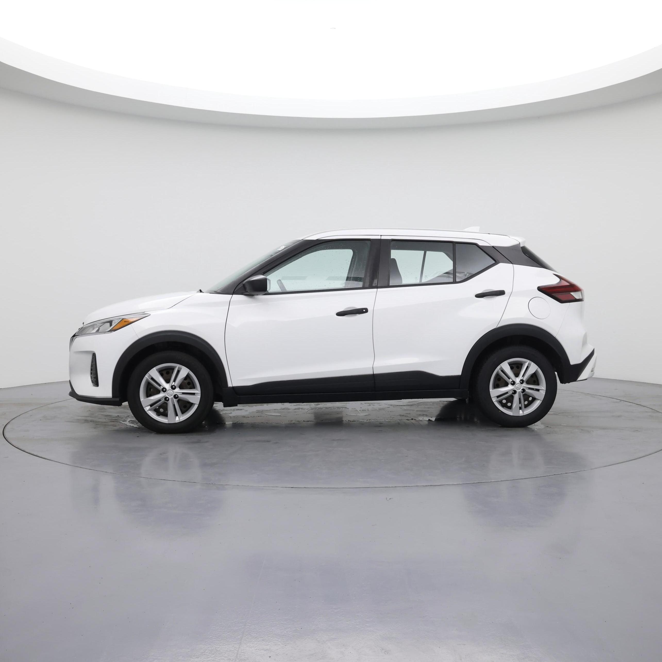 Thumbnail: 2022 Nissan Kicks - 3