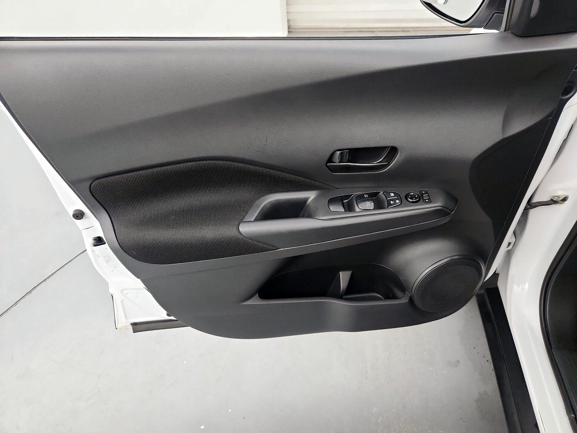 Thumbnail: 2022 Nissan Kicks - 12