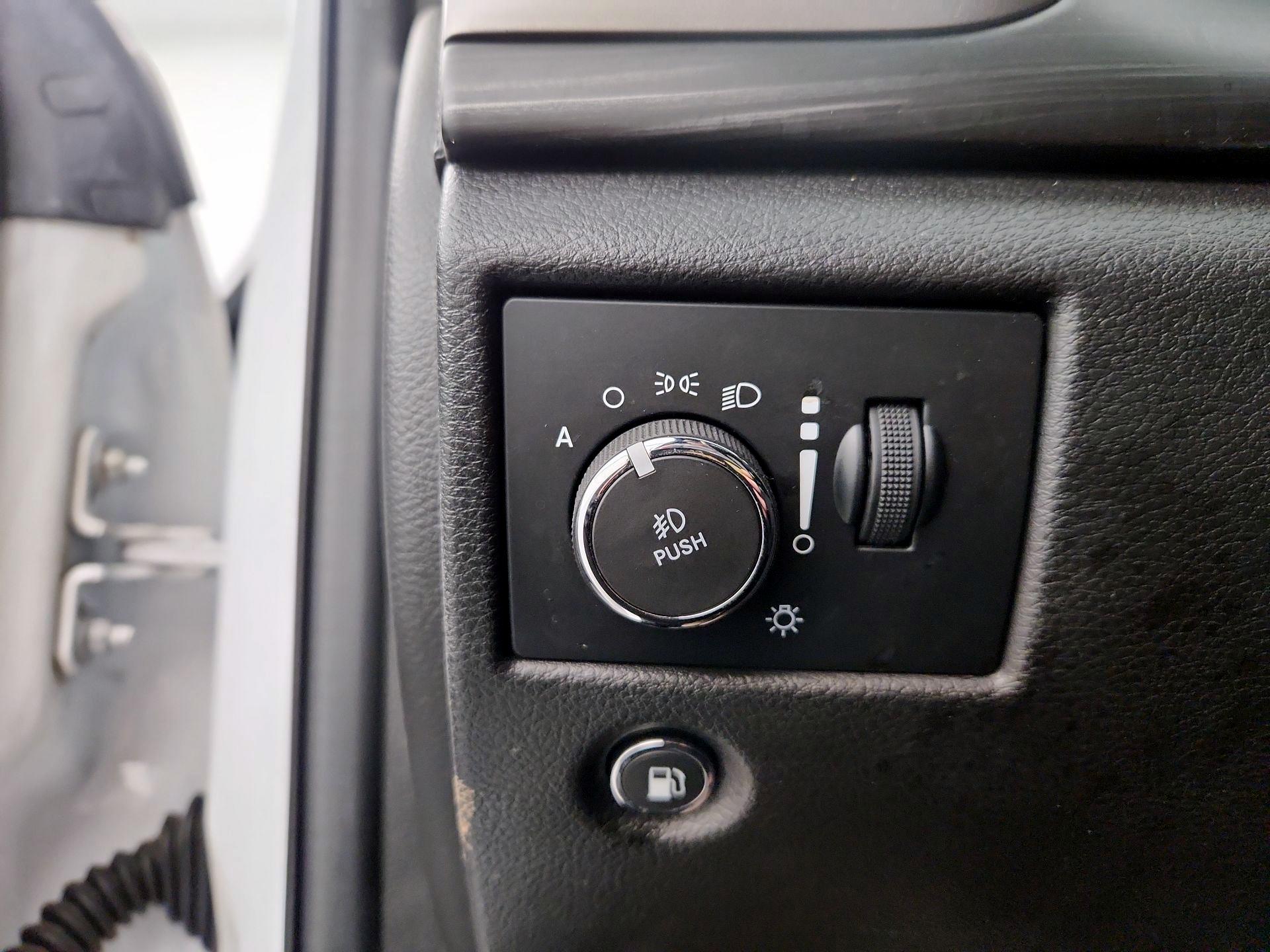 Thumbnail: 2021 Jeep Grand Cherokee - 13