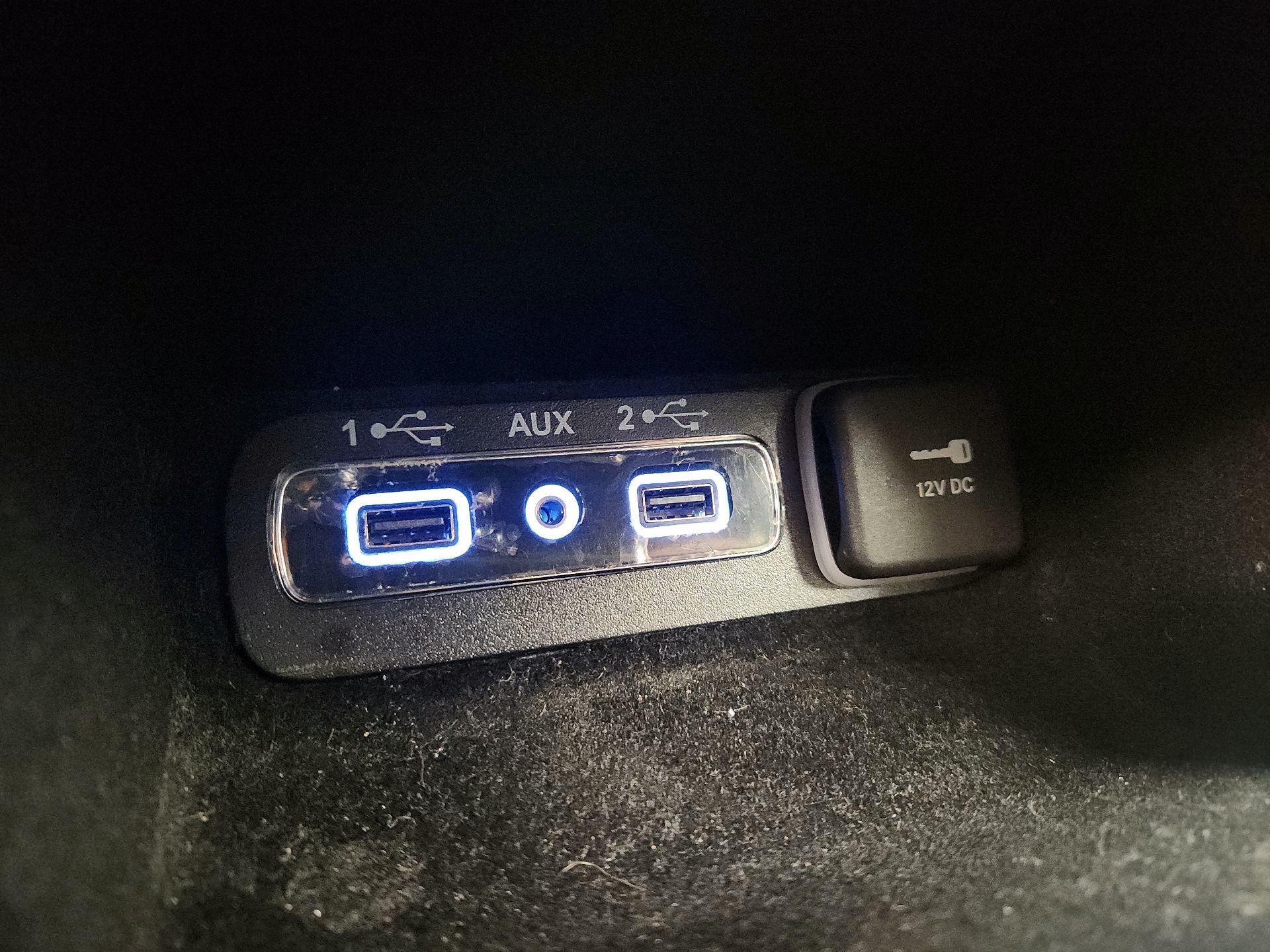 Thumbnail: 2021 Jeep Grand Cherokee - 18