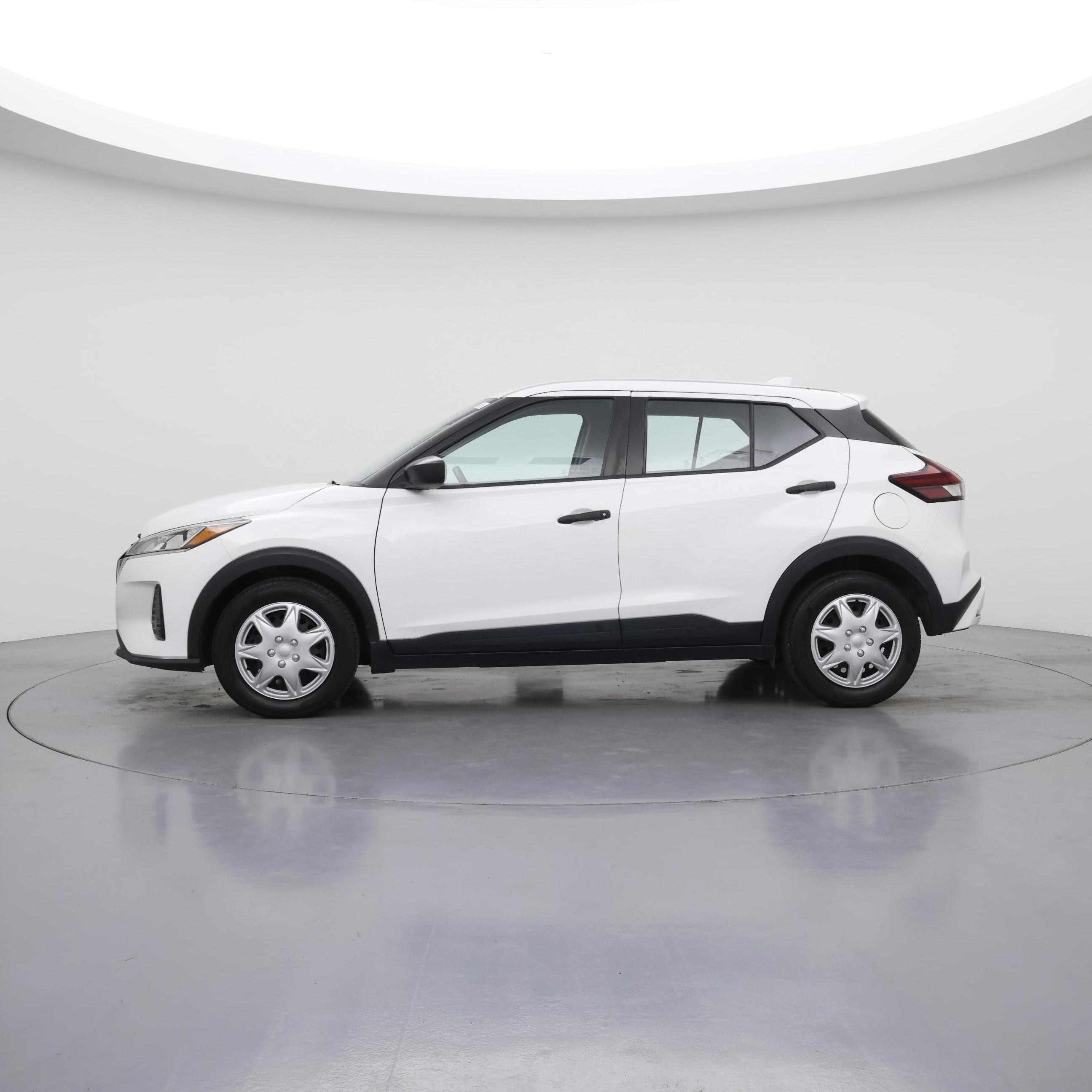 Thumbnail: 2021 Nissan Kicks - 3