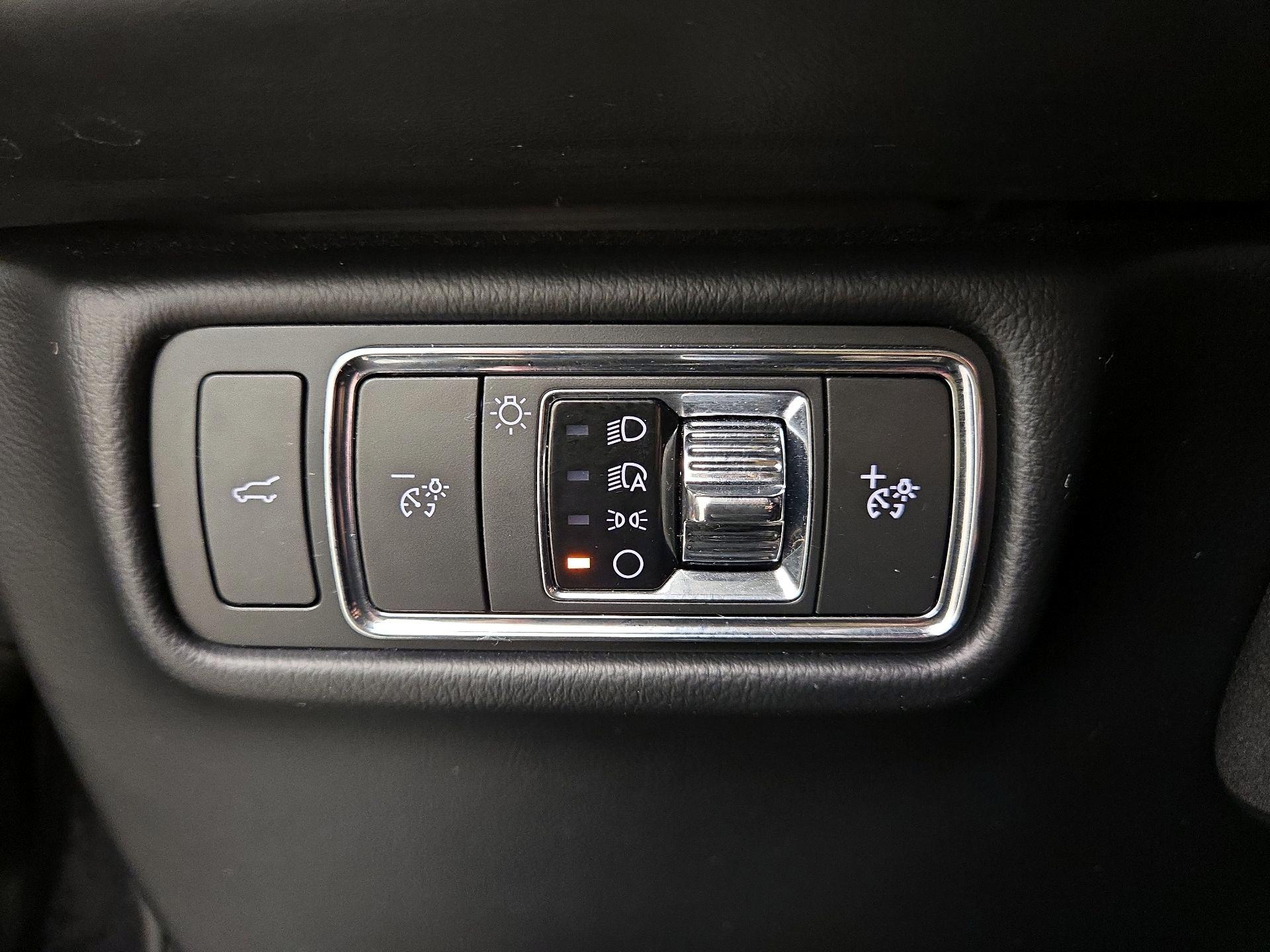 Thumbnail: 2022 Lincoln Aviator - 13