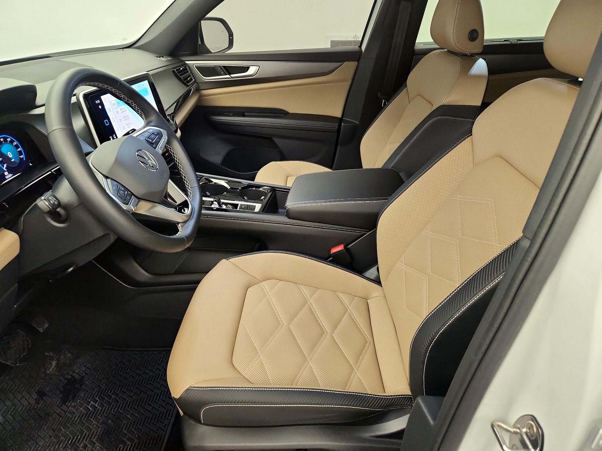 Thumbnail: 2024 Volkswagen Atlas - 11