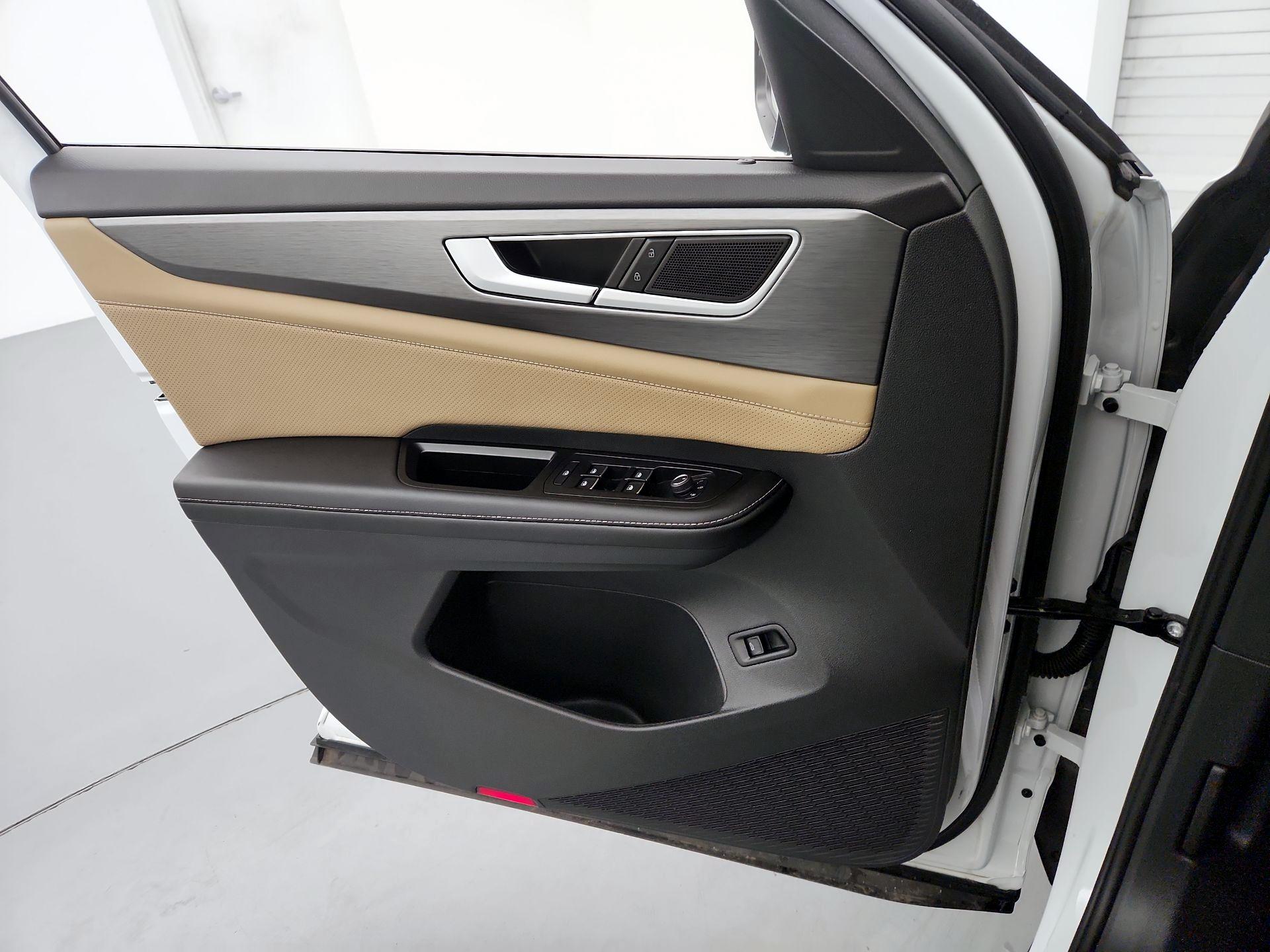 Thumbnail: 2024 Volkswagen Atlas - 12