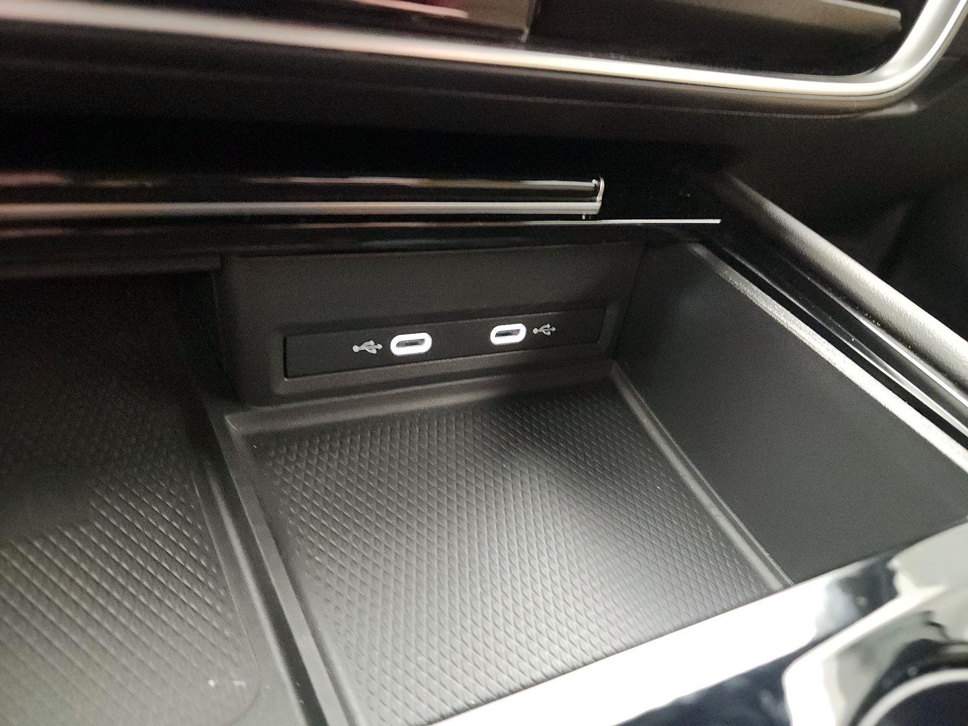 Thumbnail: 2024 Volkswagen Atlas - 18