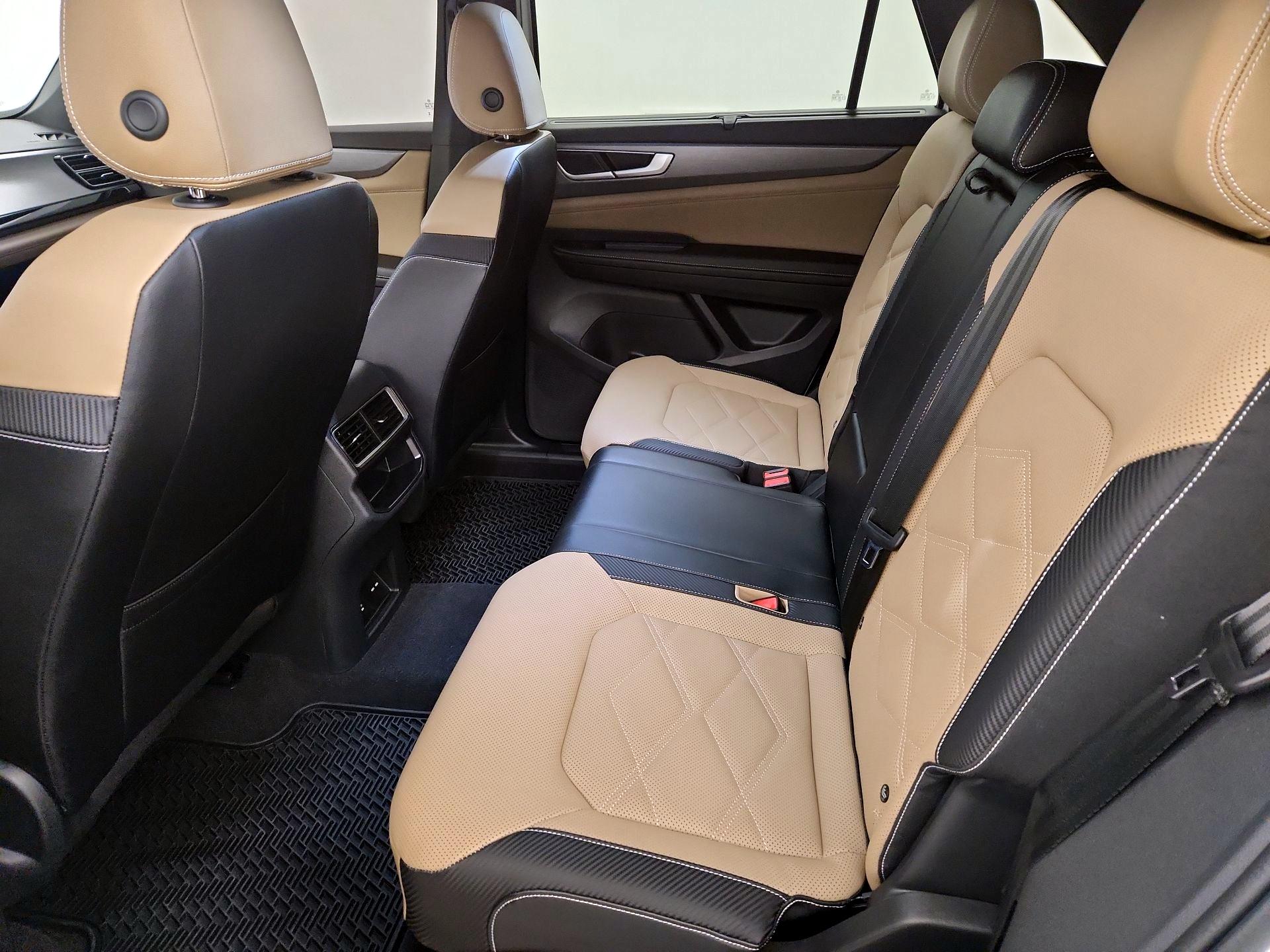 Thumbnail: 2024 Volkswagen Atlas - 19