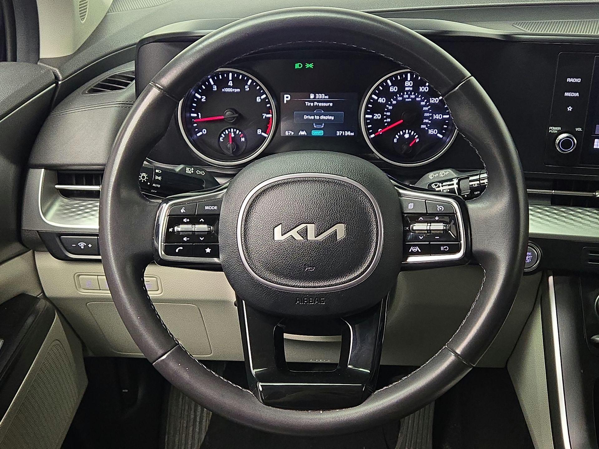Thumbnail: 2024 Kia Carnival - 10