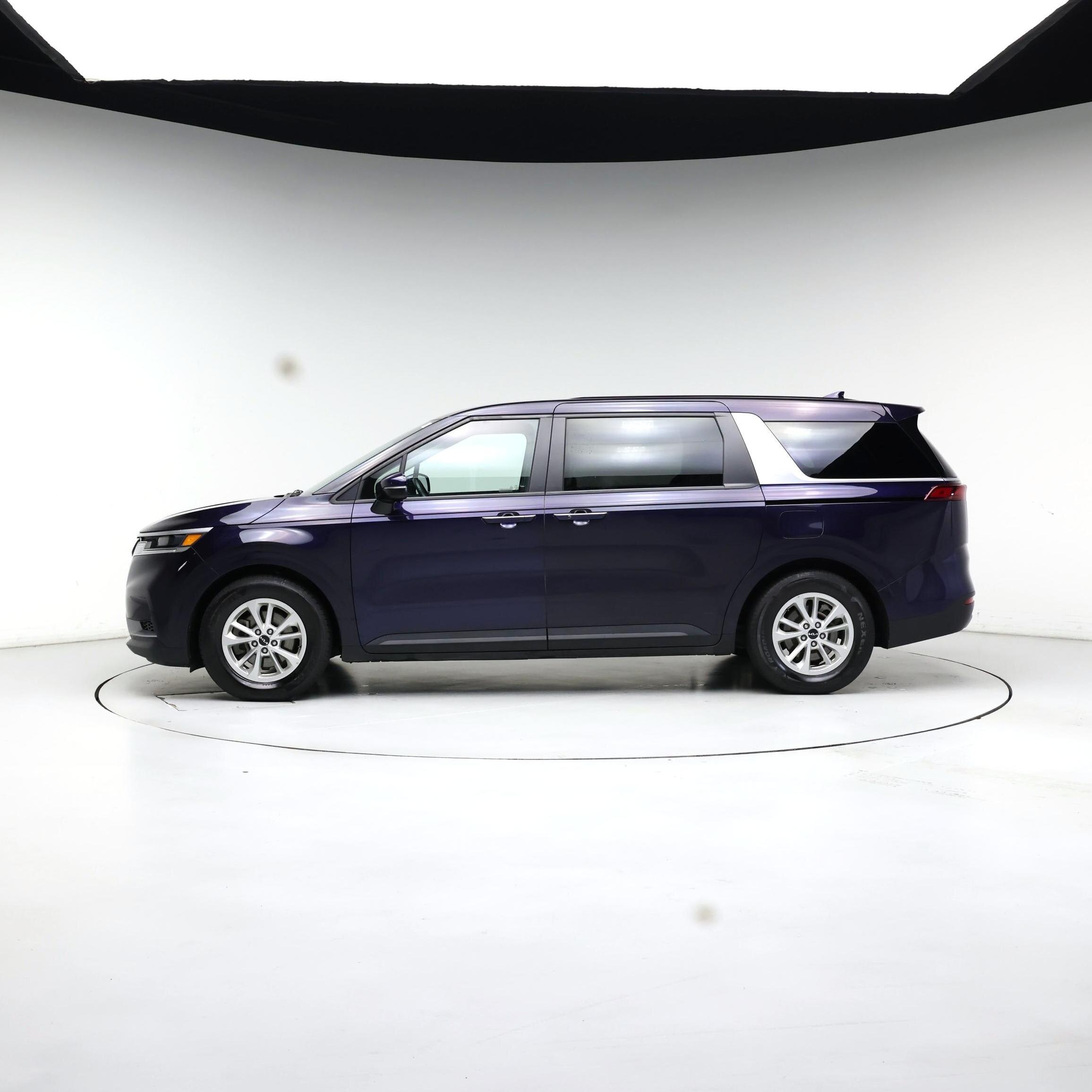 Thumbnail: 2024 Kia Carnival - 3