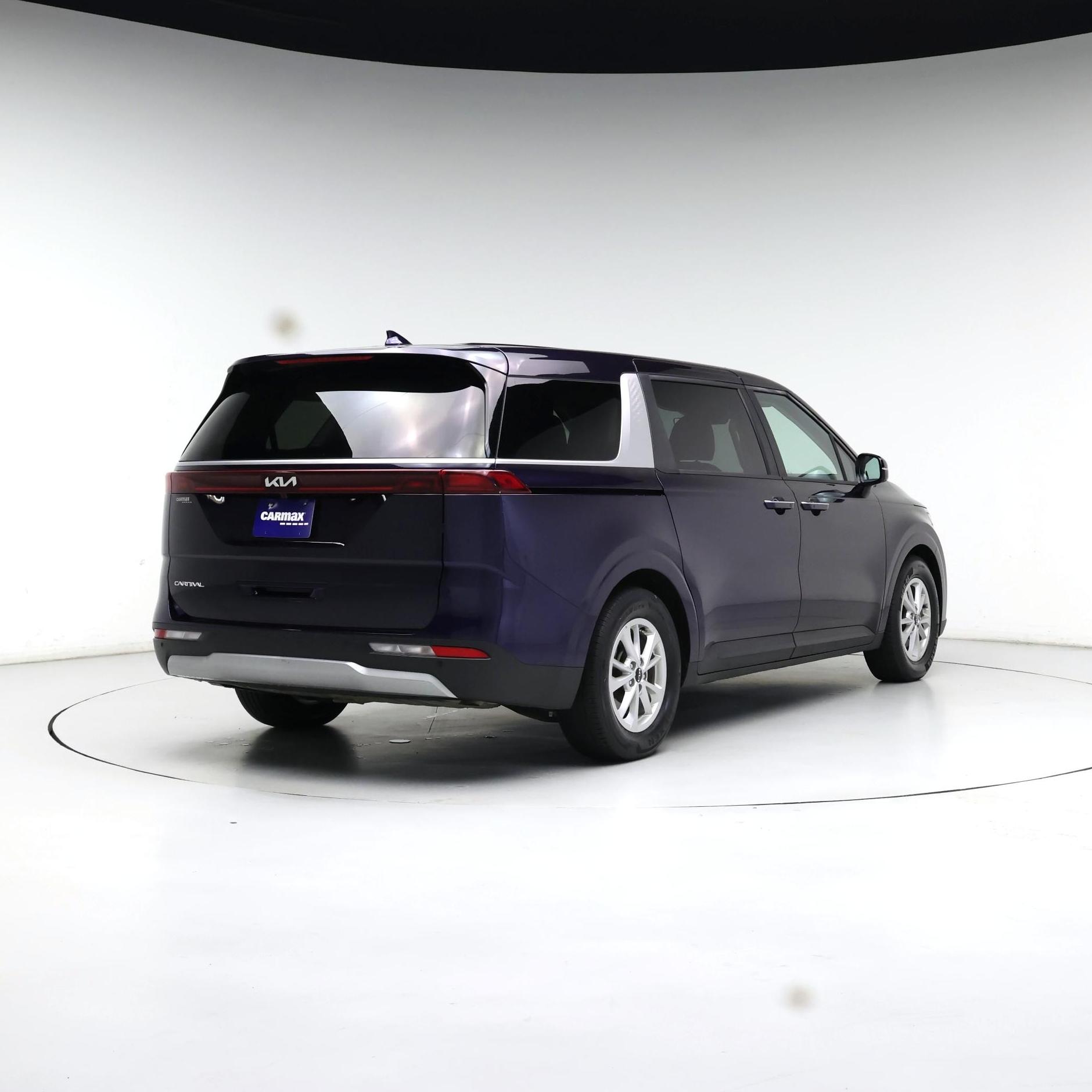 Thumbnail: 2024 Kia Carnival - 8