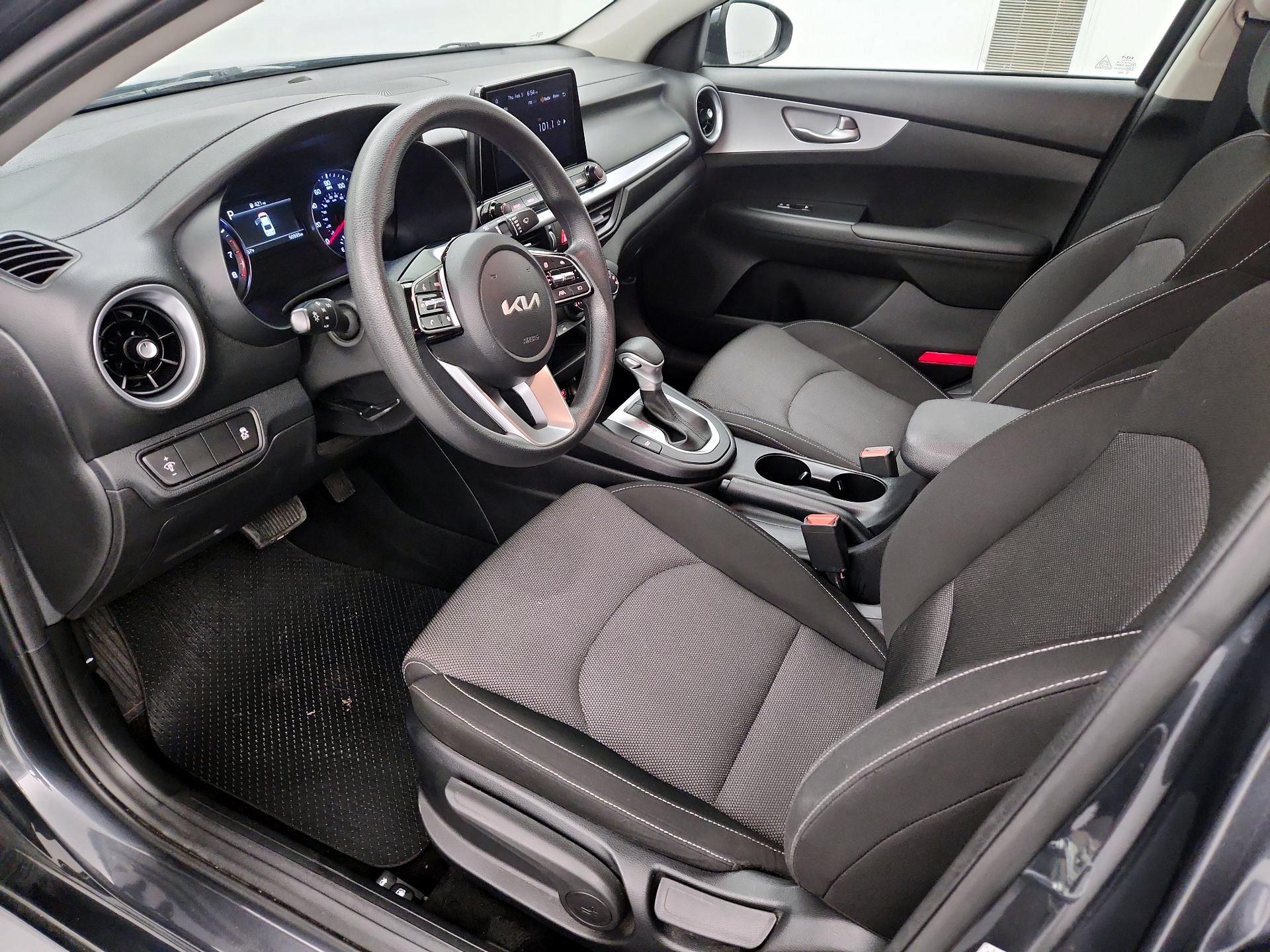 Thumbnail: 2024 Kia Forte - 11