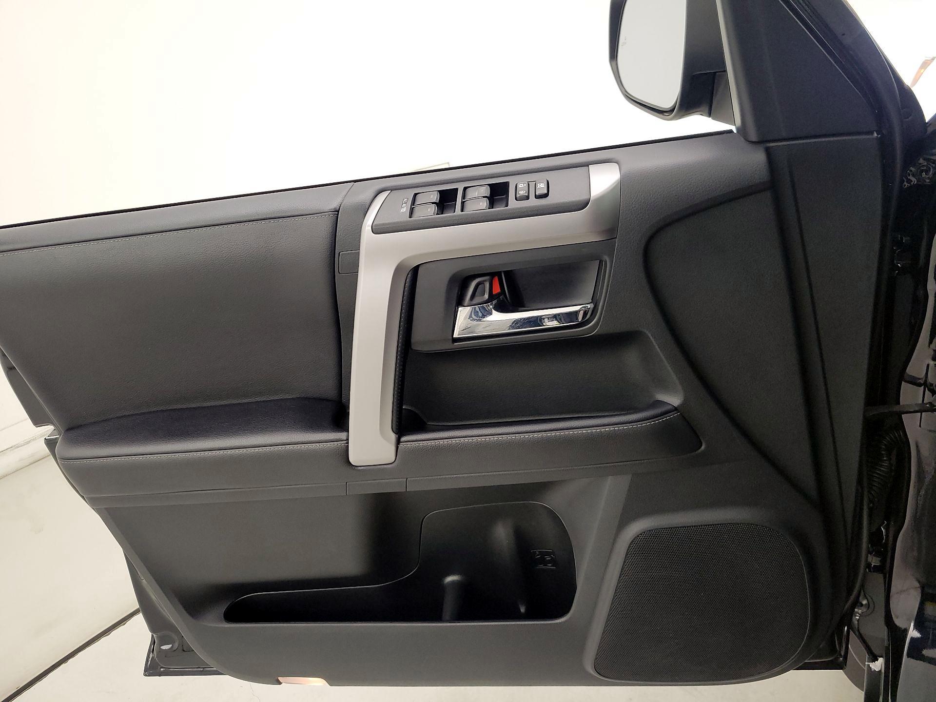 Thumbnail: 2023 Toyota 4Runner - 12