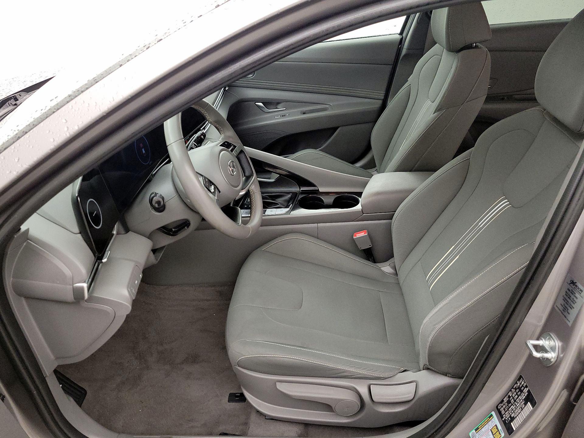 Thumbnail: 2023 Hyundai Elantra - 11