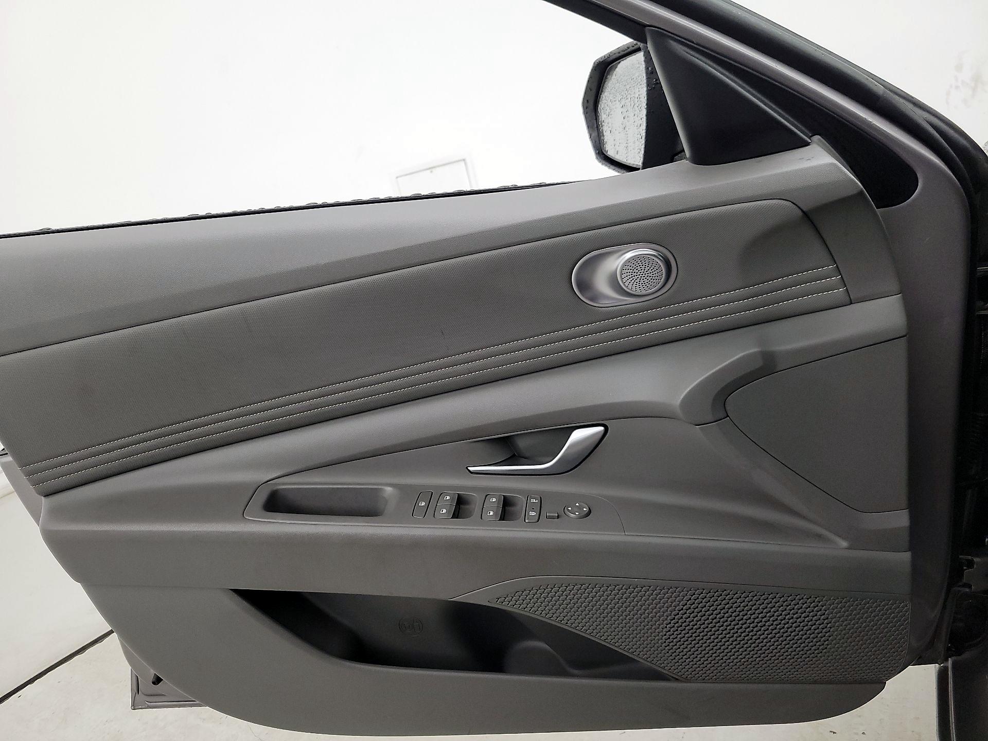 Thumbnail: 2023 Hyundai Elantra - 12