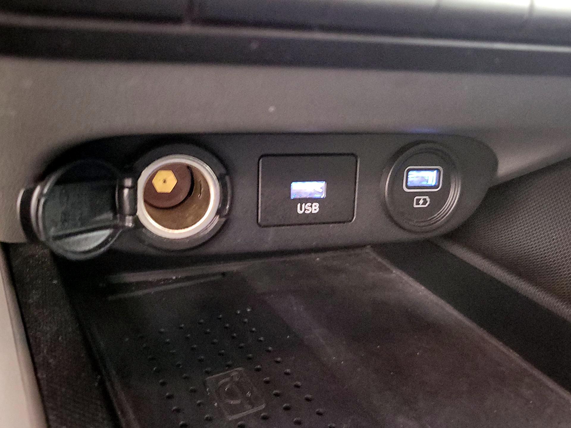 Thumbnail: 2023 Hyundai Elantra - 19