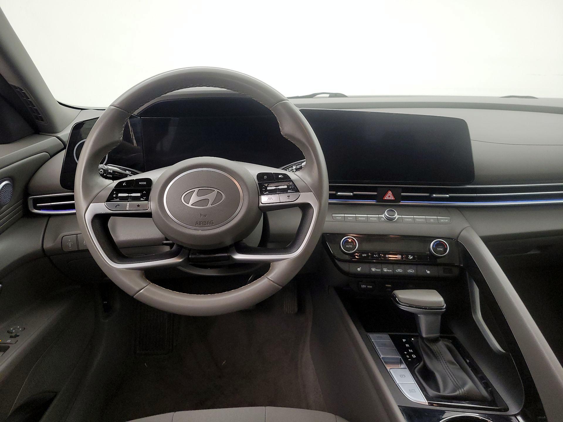 Thumbnail: 2024 Hyundai Elantra - 10