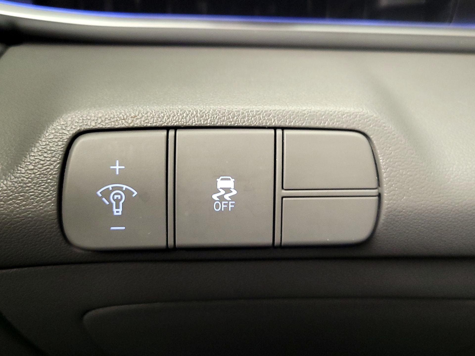 Thumbnail: 2024 Hyundai Elantra - 13