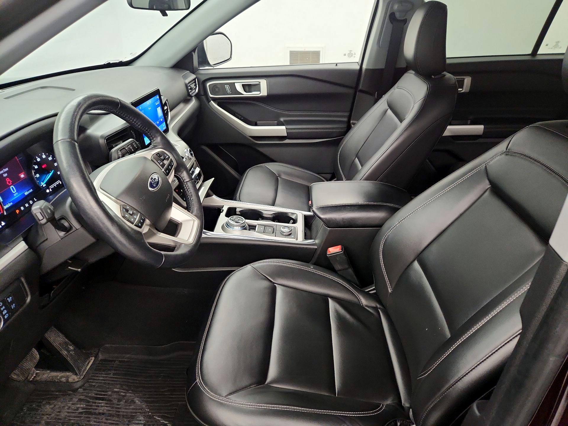 Thumbnail: 2022 Ford Explorer - 11