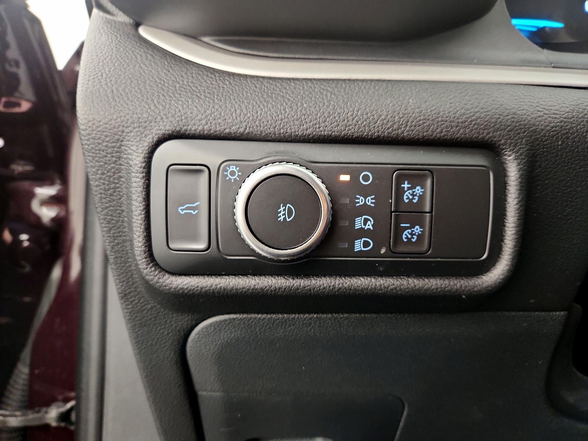 Thumbnail: 2022 Ford Explorer - 13