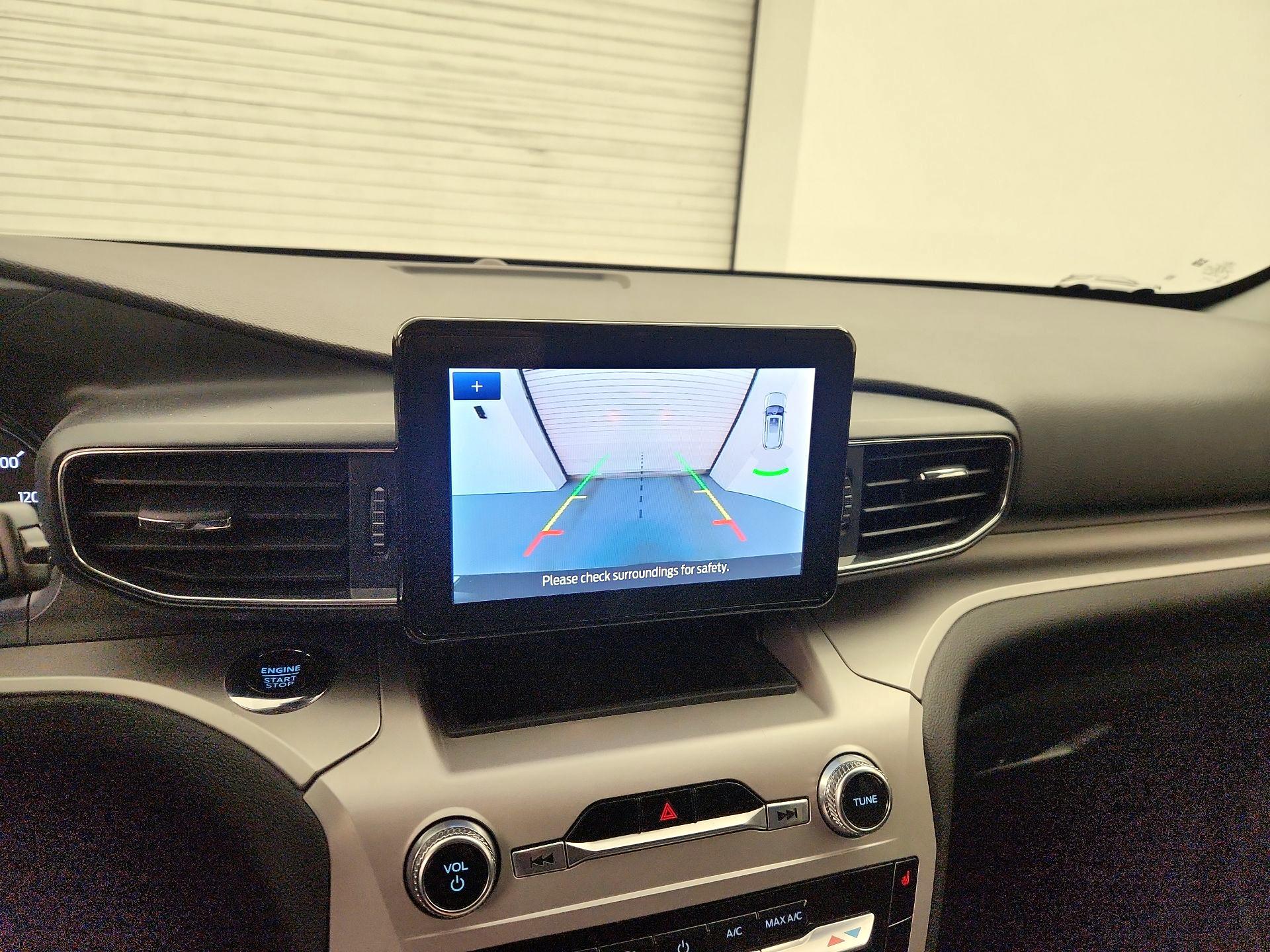 Thumbnail: 2022 Ford Explorer - 14