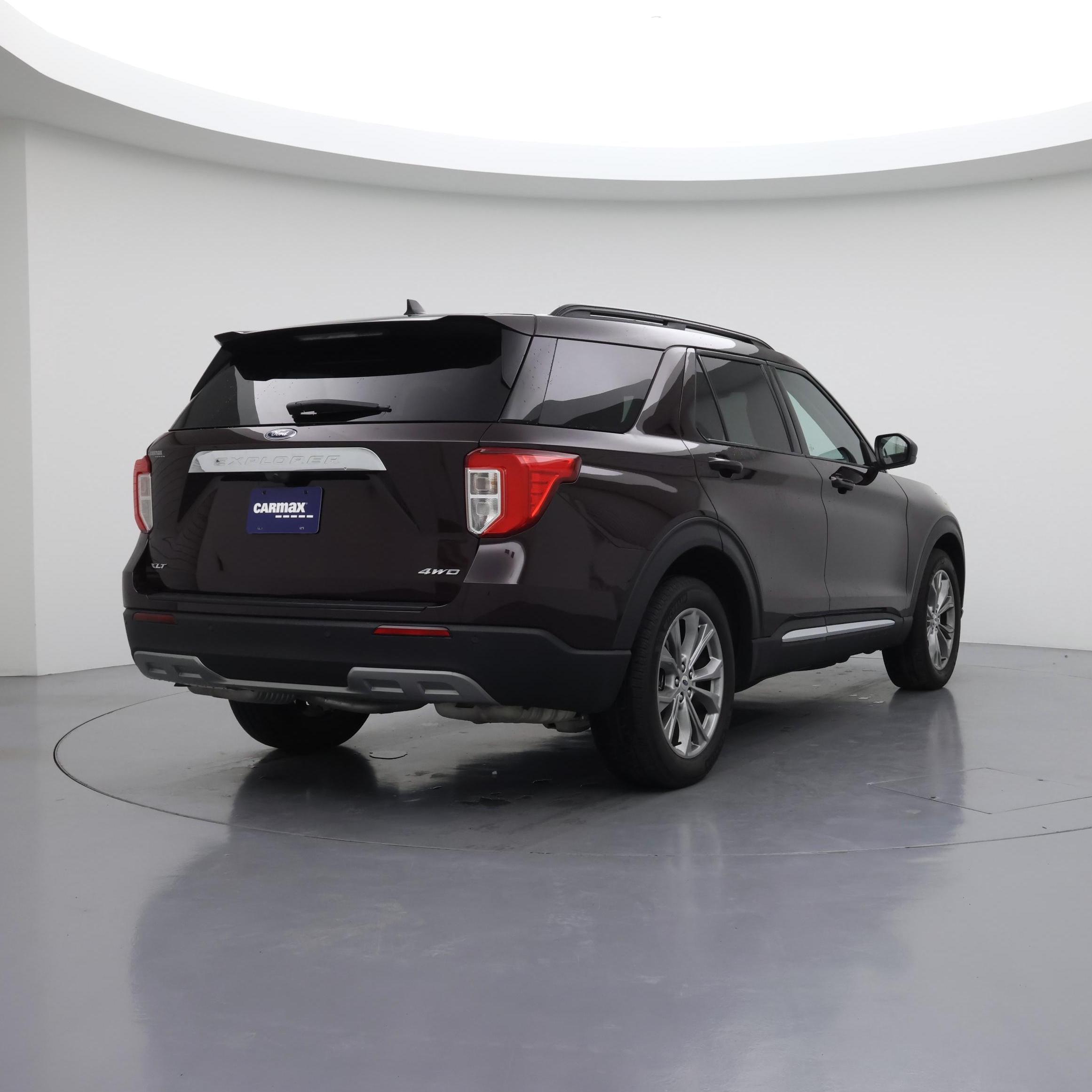 Thumbnail: 2022 Ford Explorer - 8