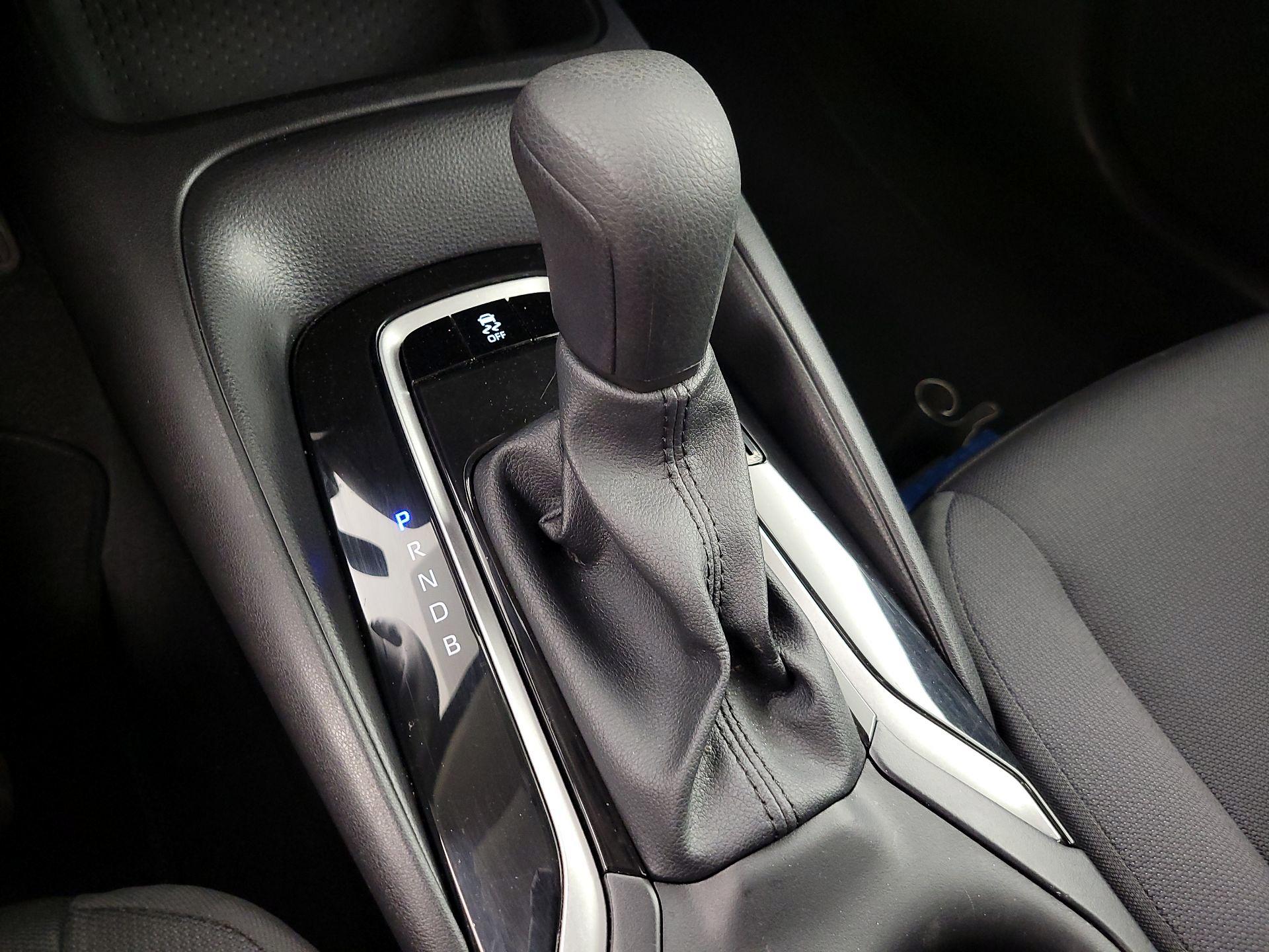 Thumbnail: 2025 Toyota Corolla - 18