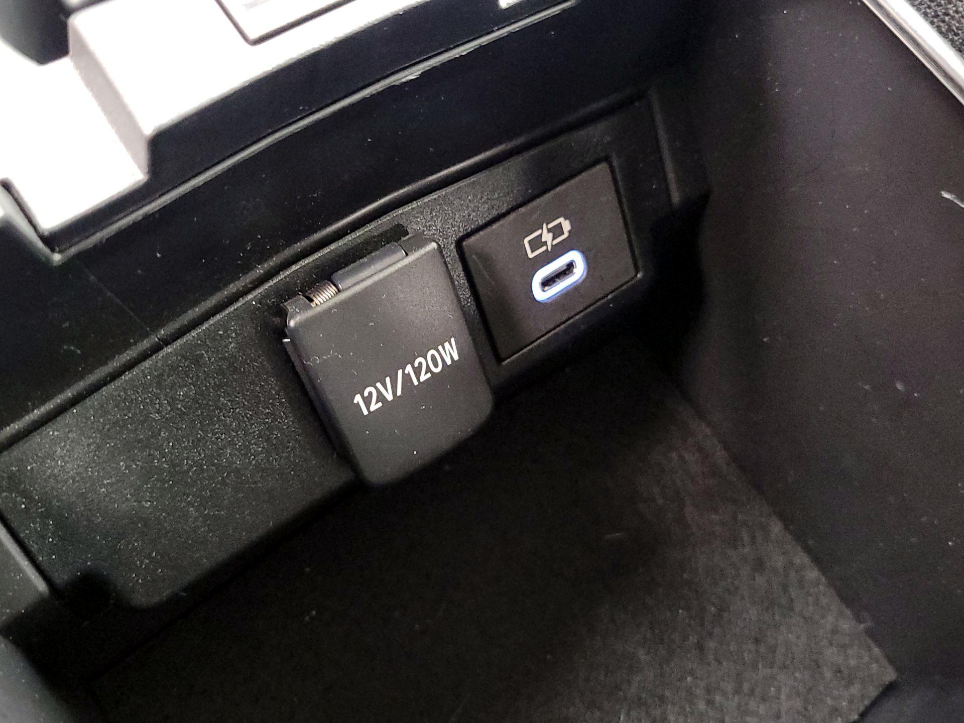 Thumbnail: 2025 Toyota Corolla - 19