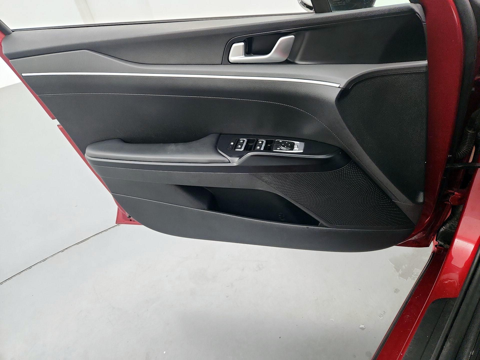 Thumbnail: 2021 Kia K5 - 12