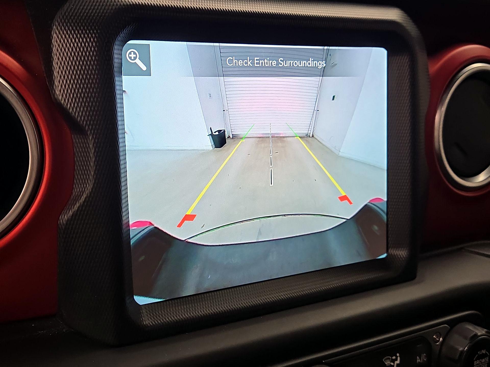 Thumbnail: 2021 Jeep Gladiator - 14