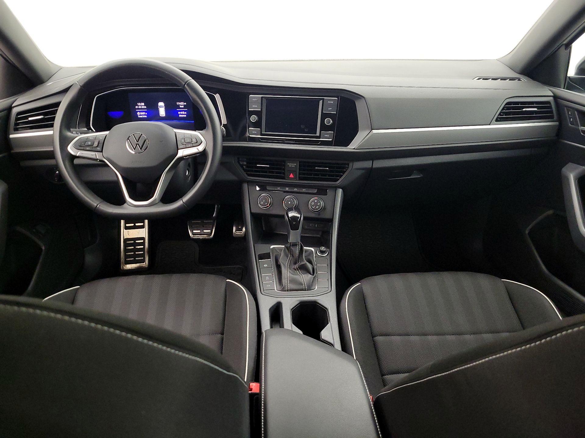 Thumbnail: 2023 Volkswagen Jetta - 9