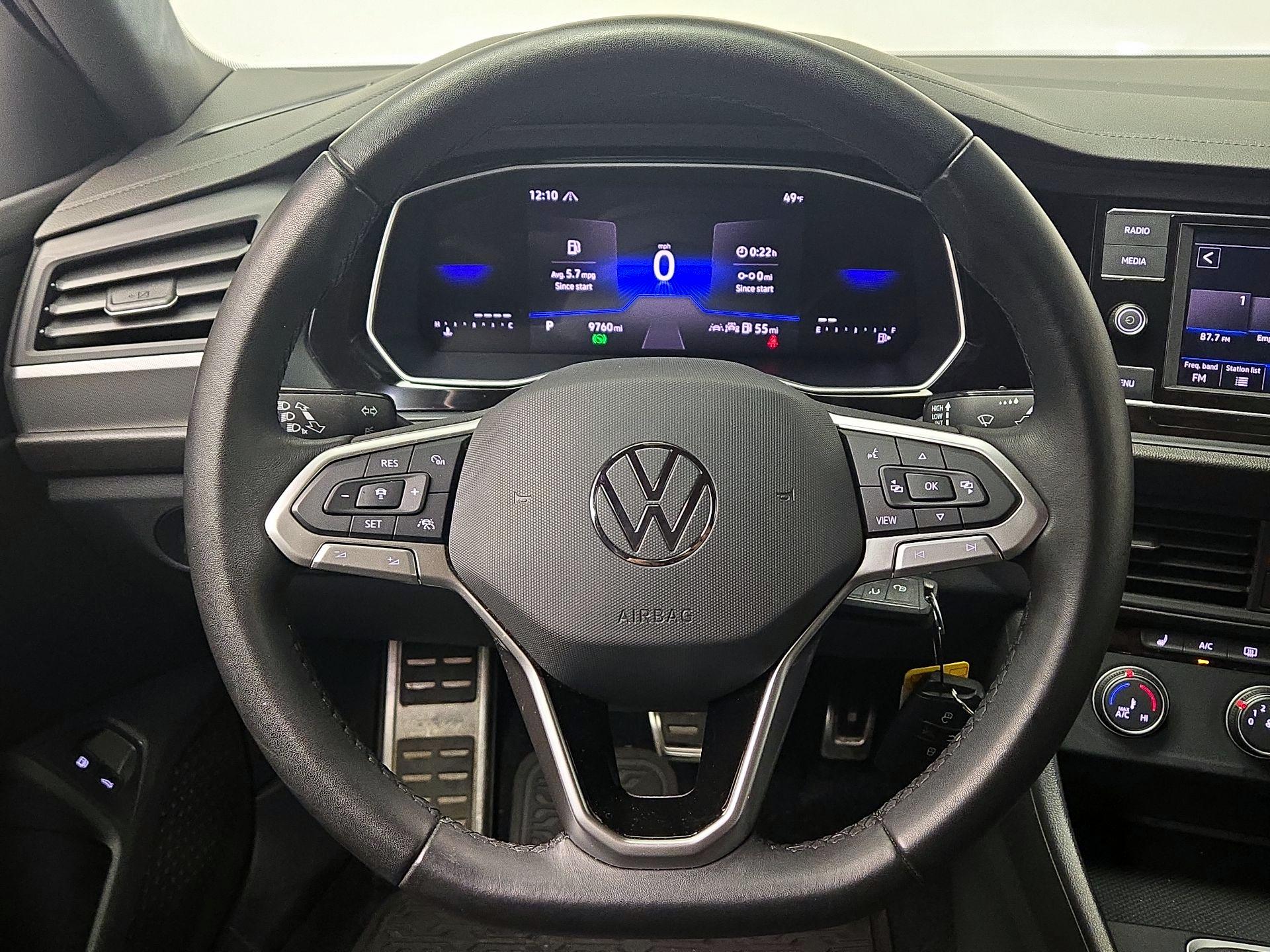 Thumbnail: 2024 Volkswagen Jetta - 10