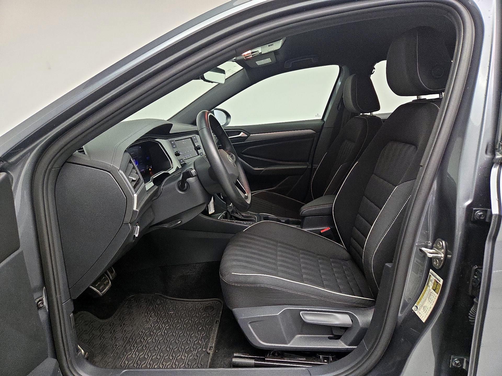 Thumbnail: 2024 Volkswagen Jetta - 11